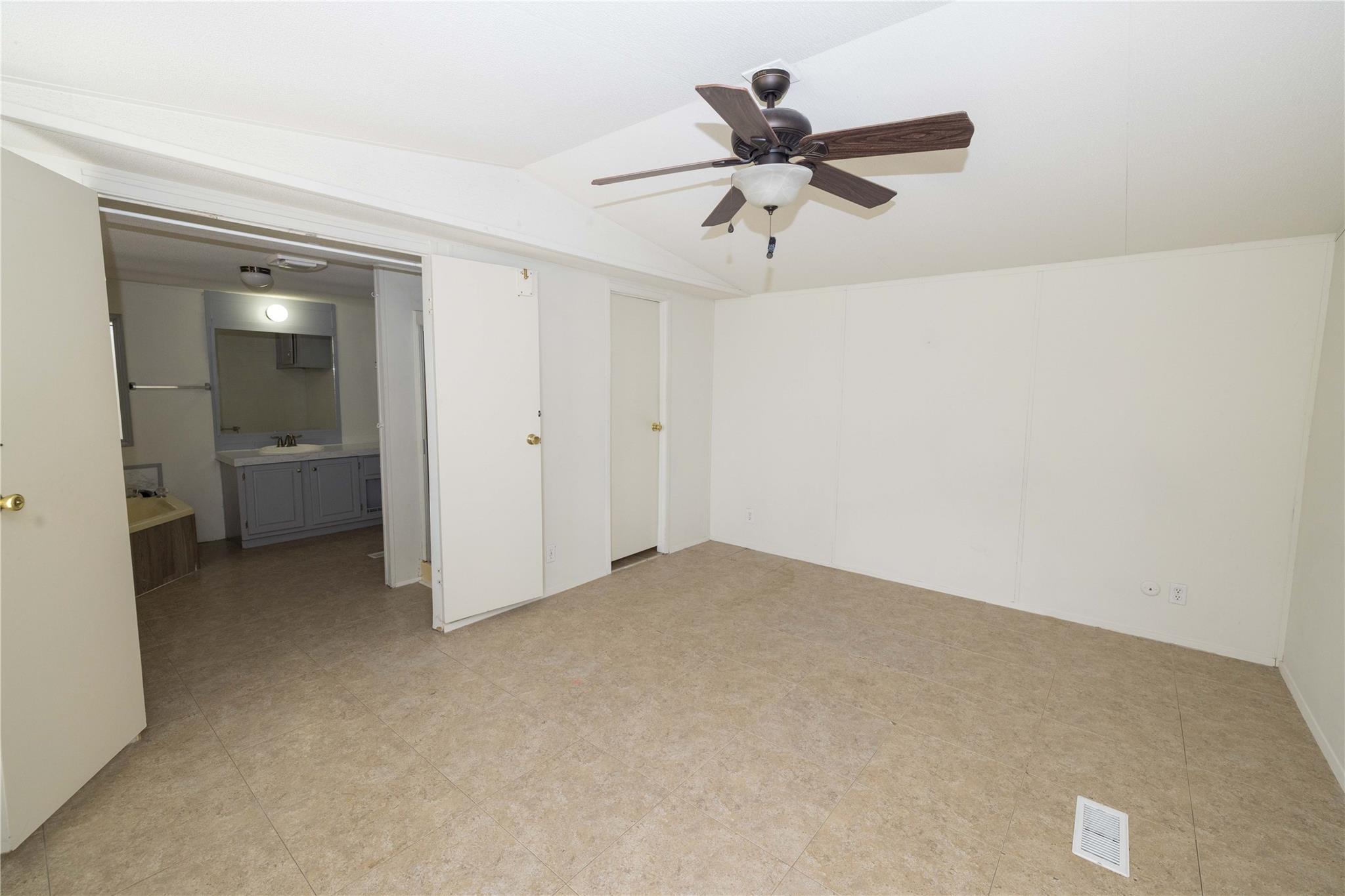 305 Martin Church Rd, Niederwald, TX 78640