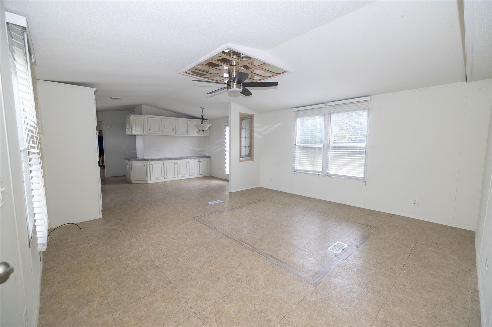 305 Martin Church Rd, Niederwald, TX 78640