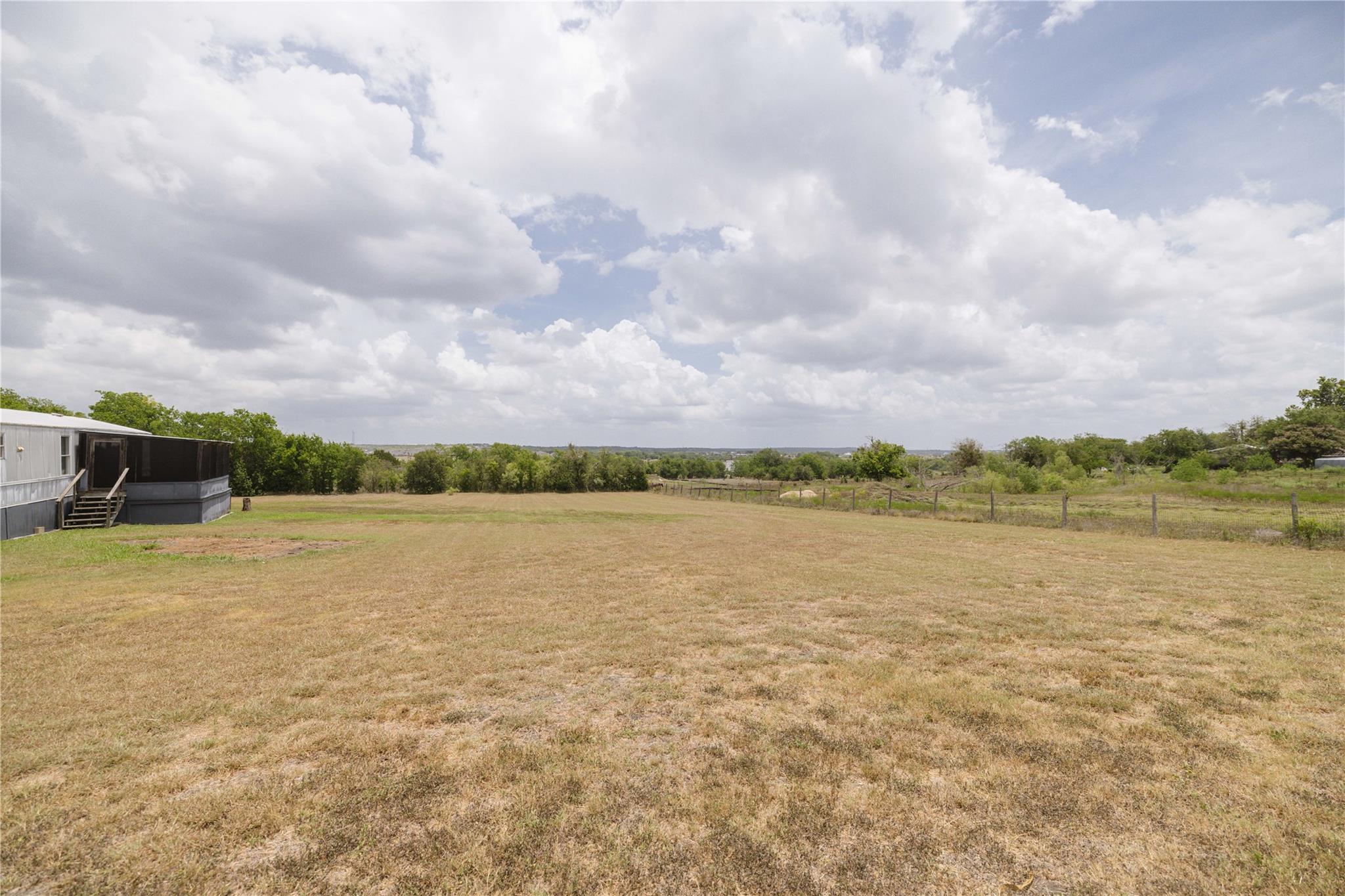 305 Martin Church Rd, Niederwald, TX 78640
