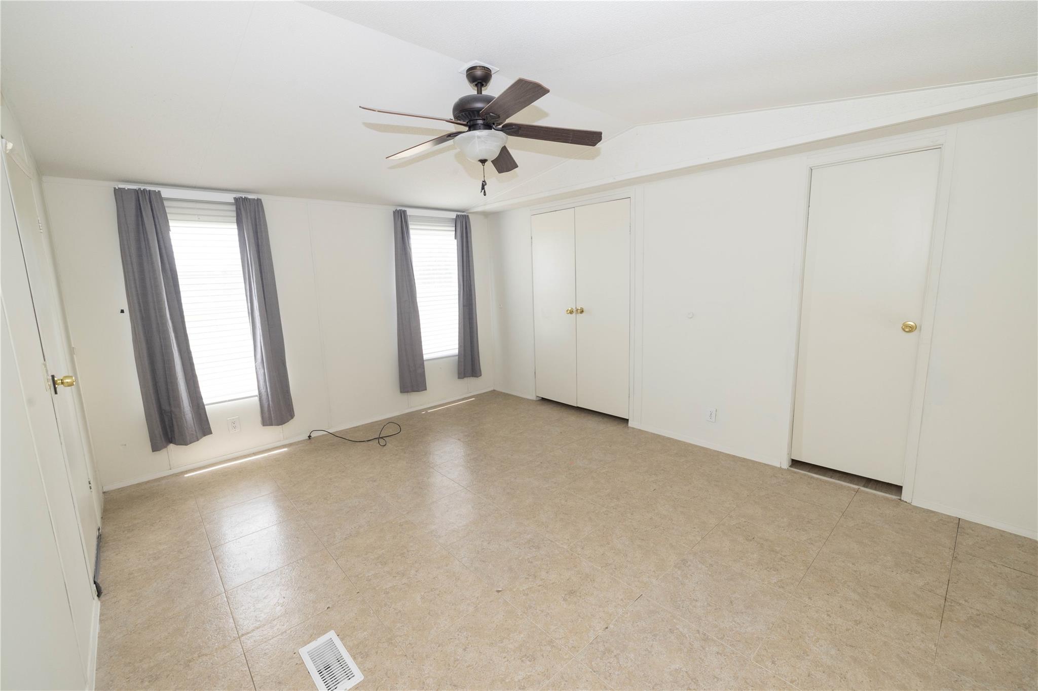 305 Martin Church Rd, Niederwald, TX 78640