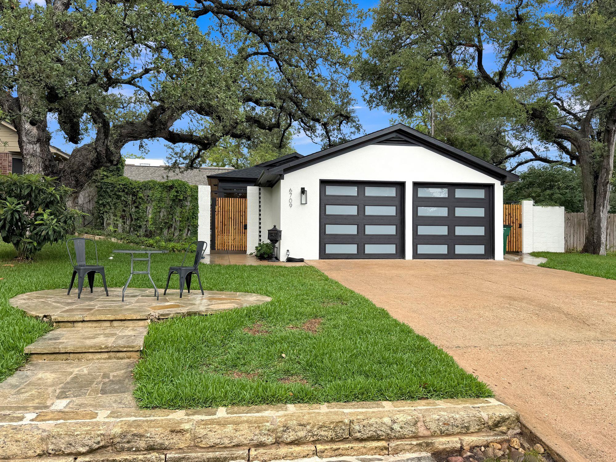 6709 Vine St, Austin, TX 78757