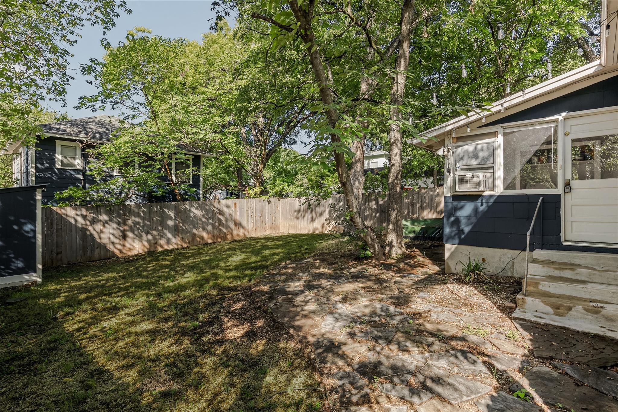 217 Leland St, Austin, TX 78704