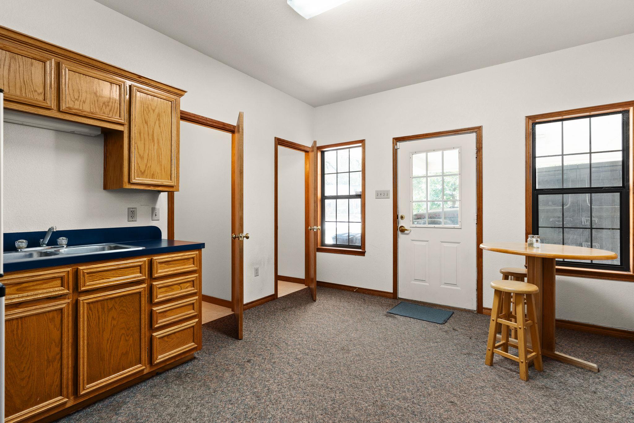 408 N Key Ave, Lampasas, TX 76550