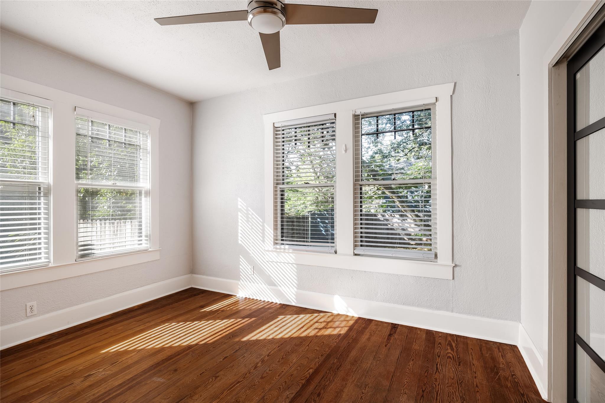 2102 Brackenridge St, Austin, TX 78704