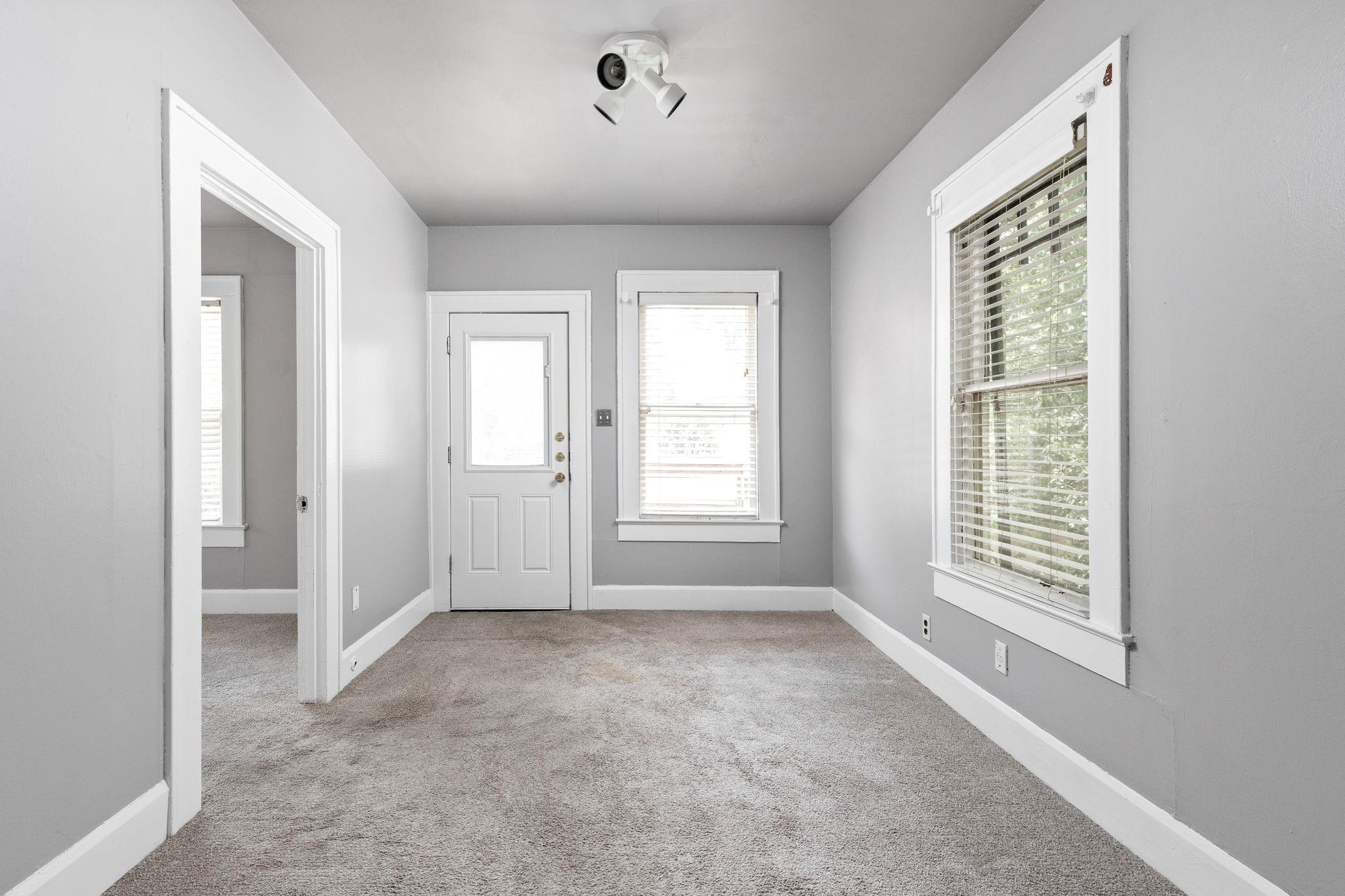2102 Brackenridge St, Austin, TX 78704