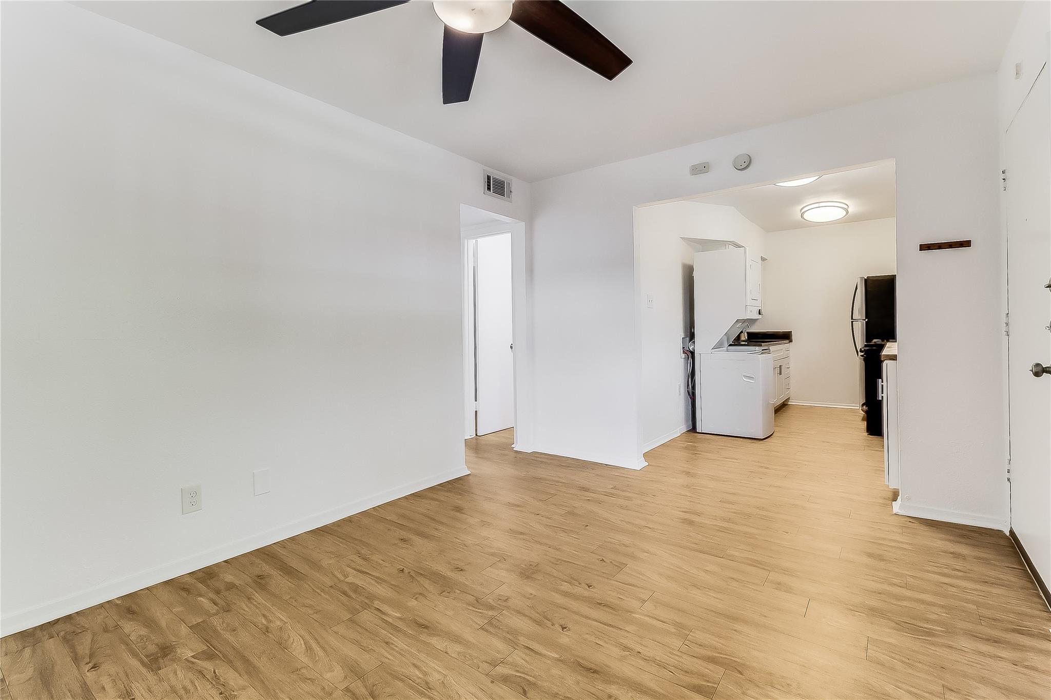 2401 Manor Rd # 210, Austin, TX 78722