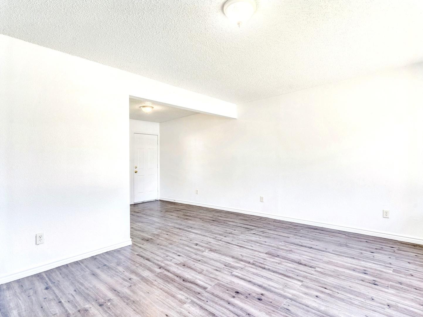 744 Old Martindale Rd, San Marcos, TX 78666