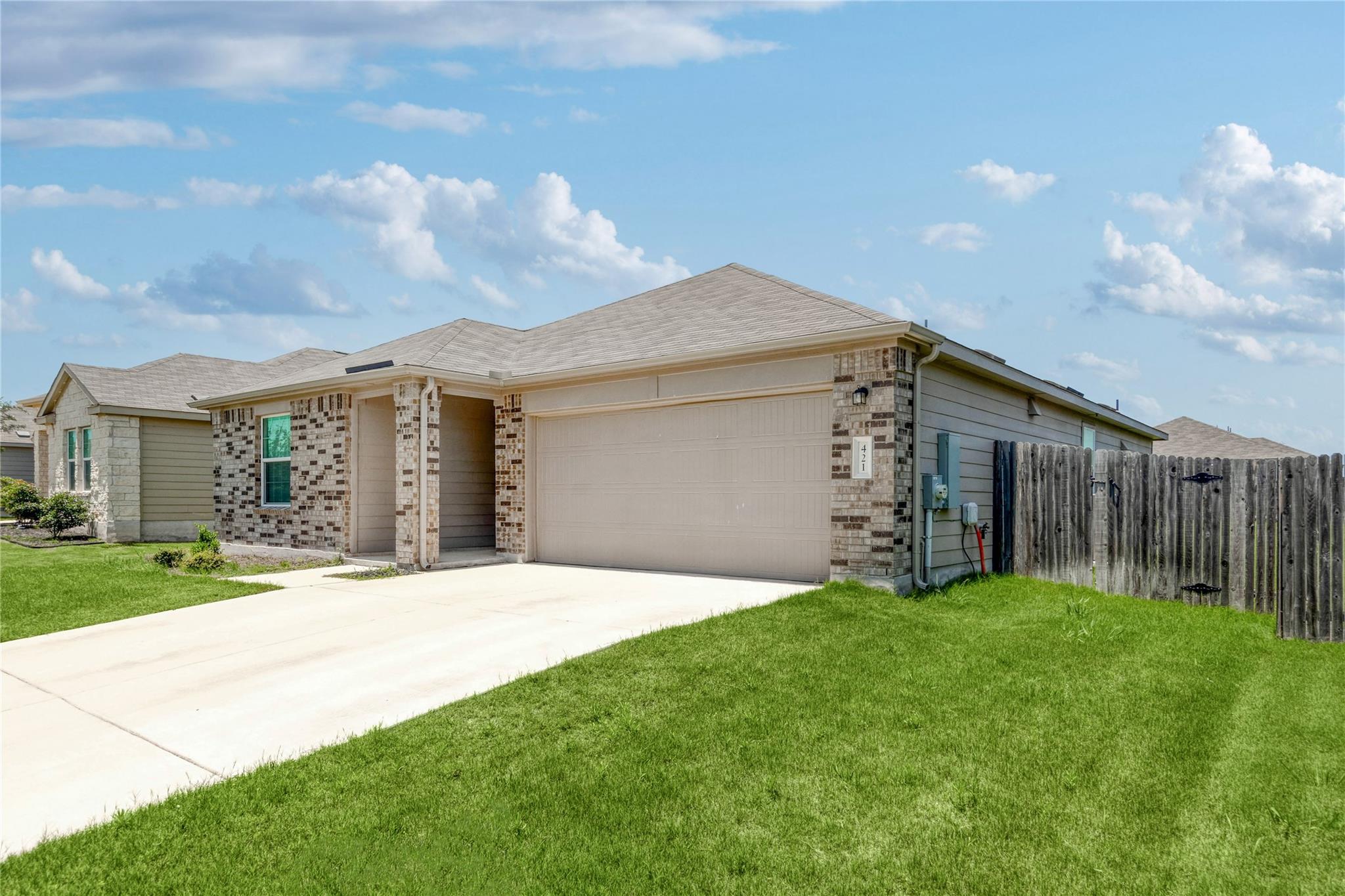 421 Bluejack Way, Hutto, TX 78634