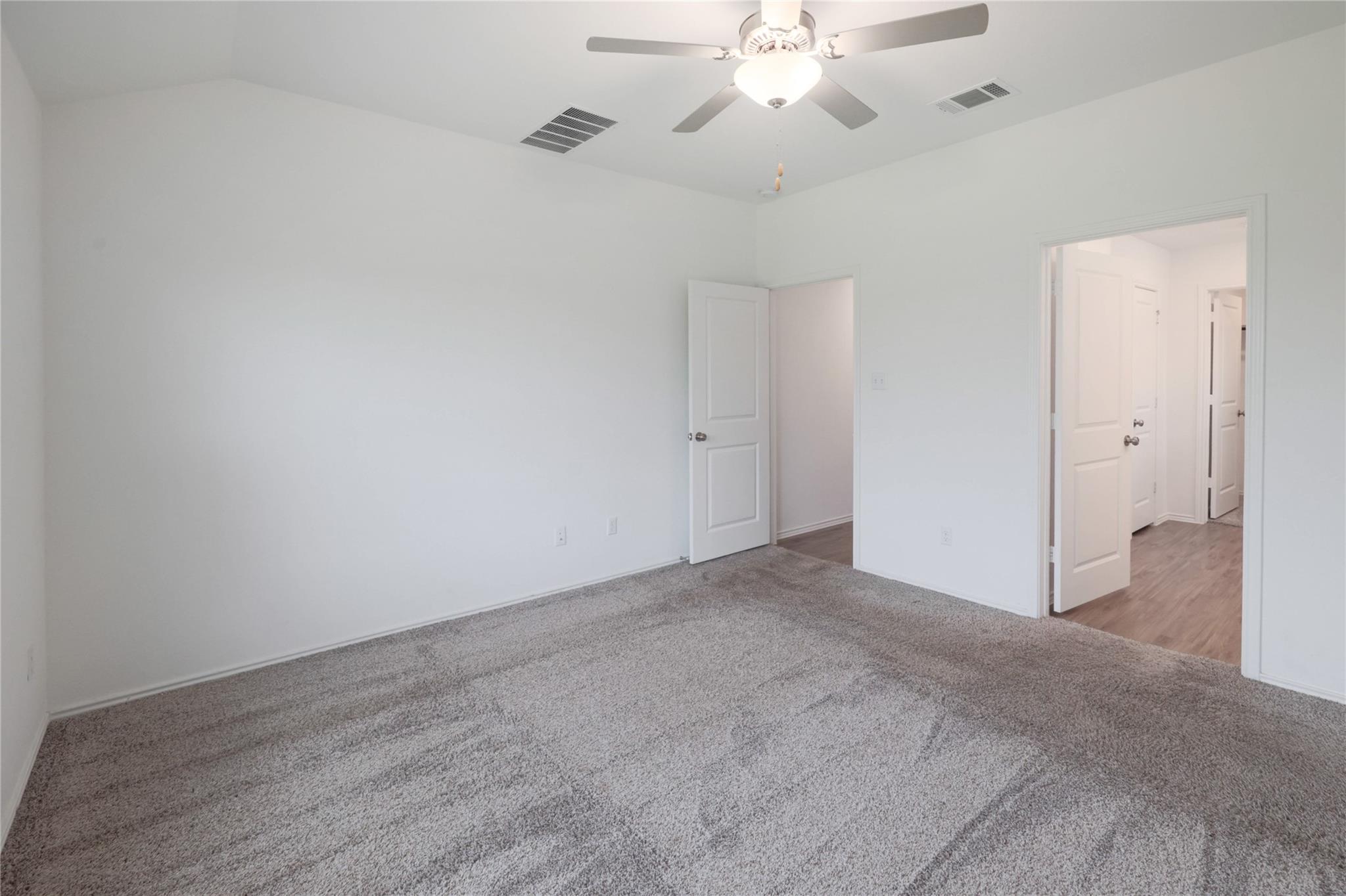 421 Bluejack Way, Hutto, TX 78634