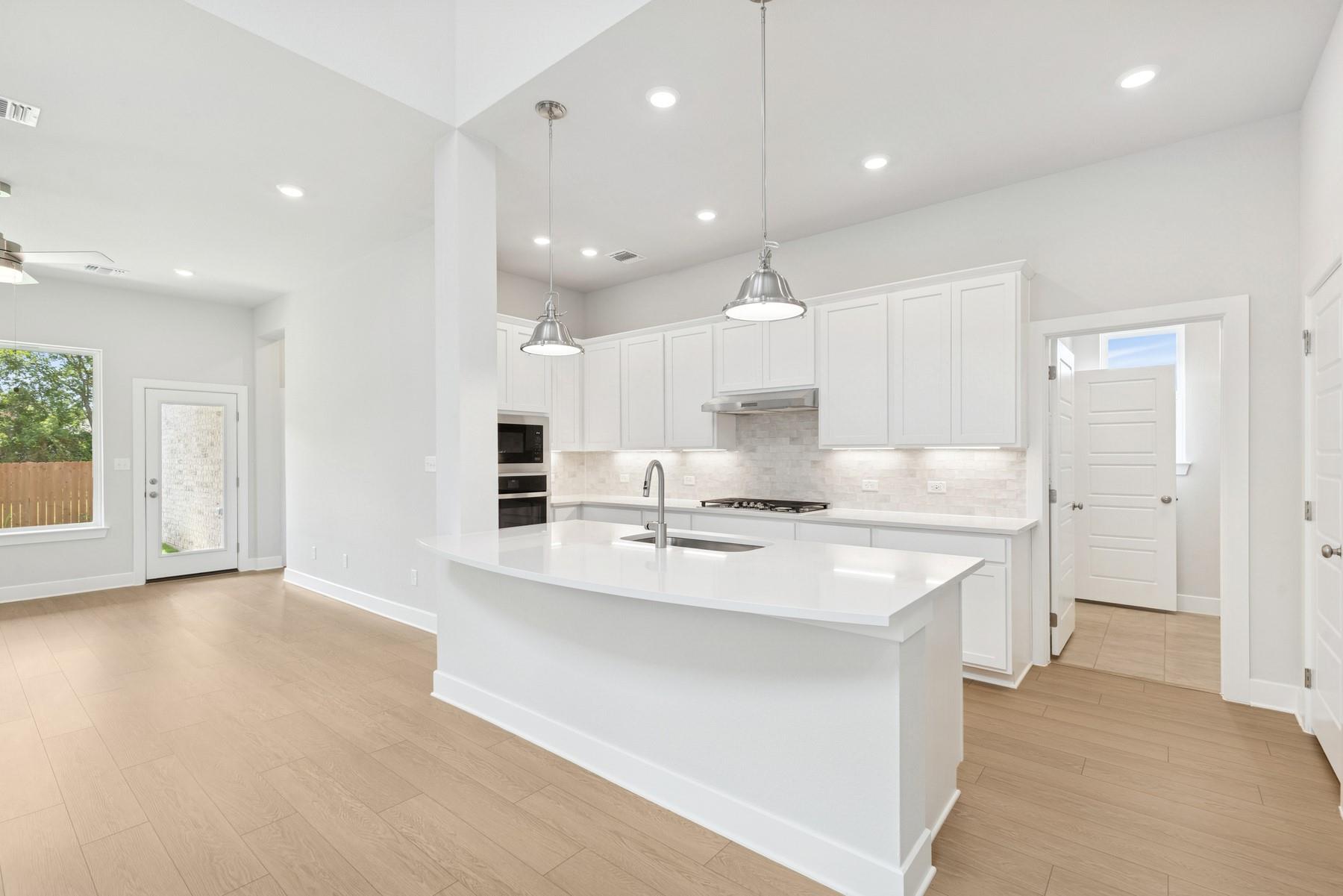 1416 South Brook Dr, Leander, TX 78641