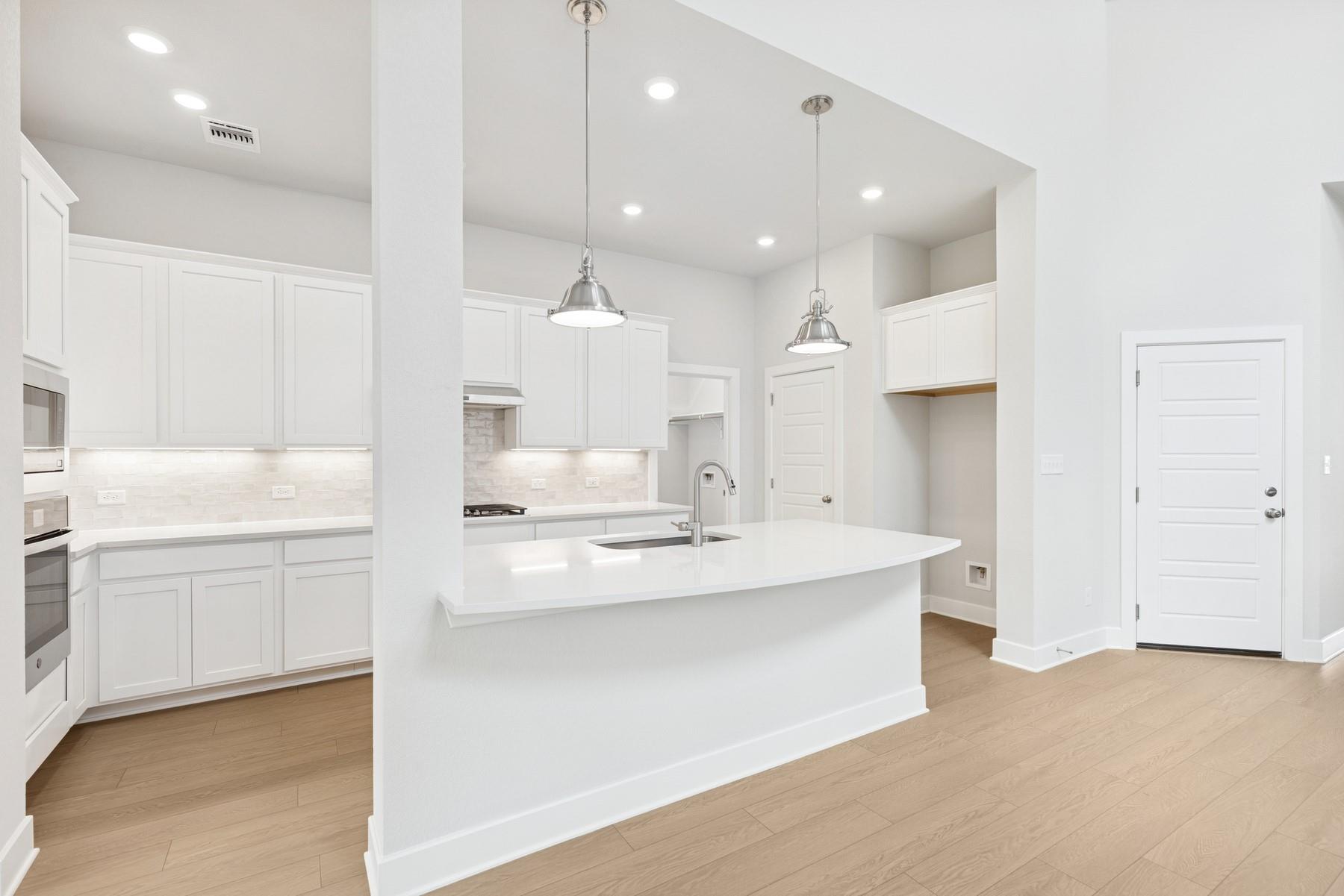 1416 South Brook Dr, Leander, TX 78641