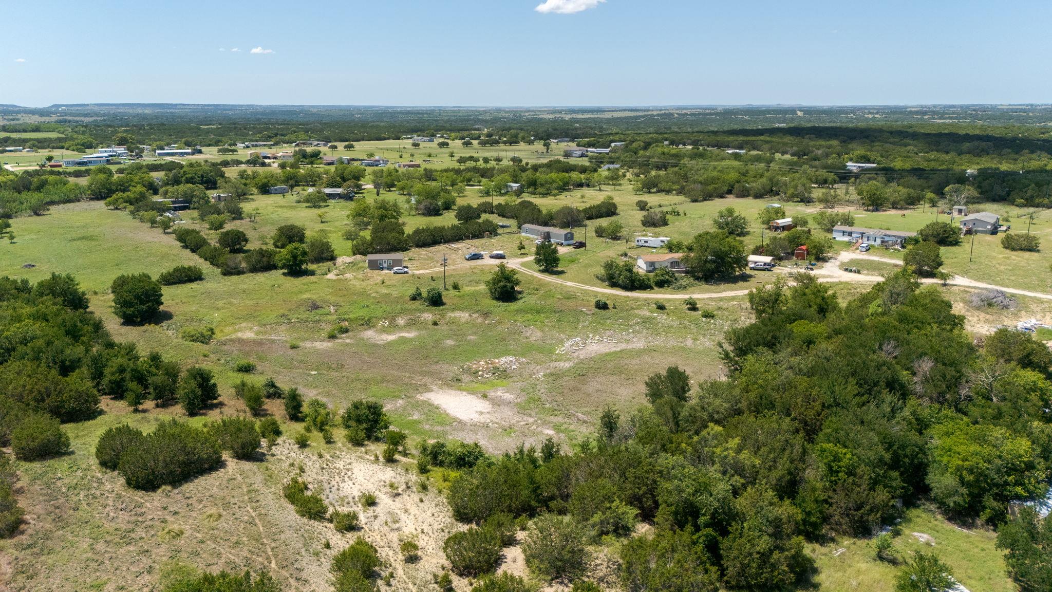 1039 Twin Mountain Rd, Copperas Cove, TX 76522