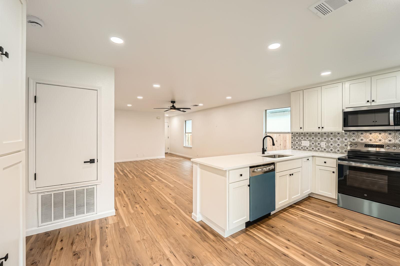 16825 Hamilton Point Cir, Manor, TX 78653