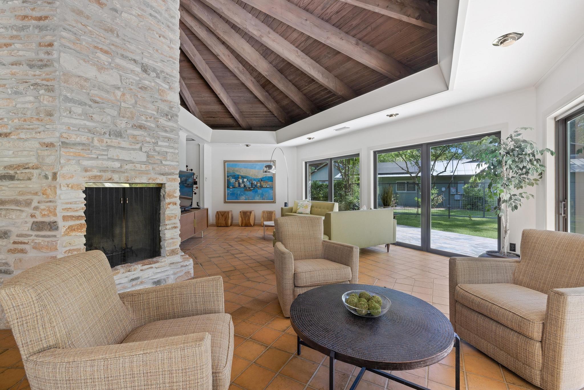 2401 Manana St, Austin, TX 78730