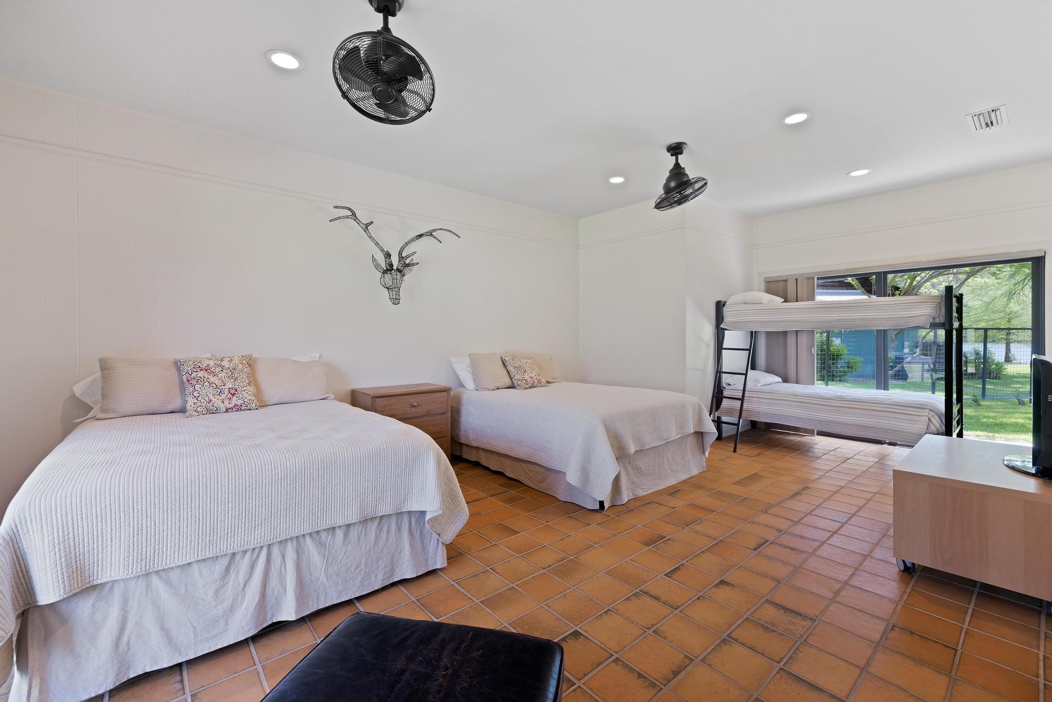 2401 Manana St, Austin, TX 78730