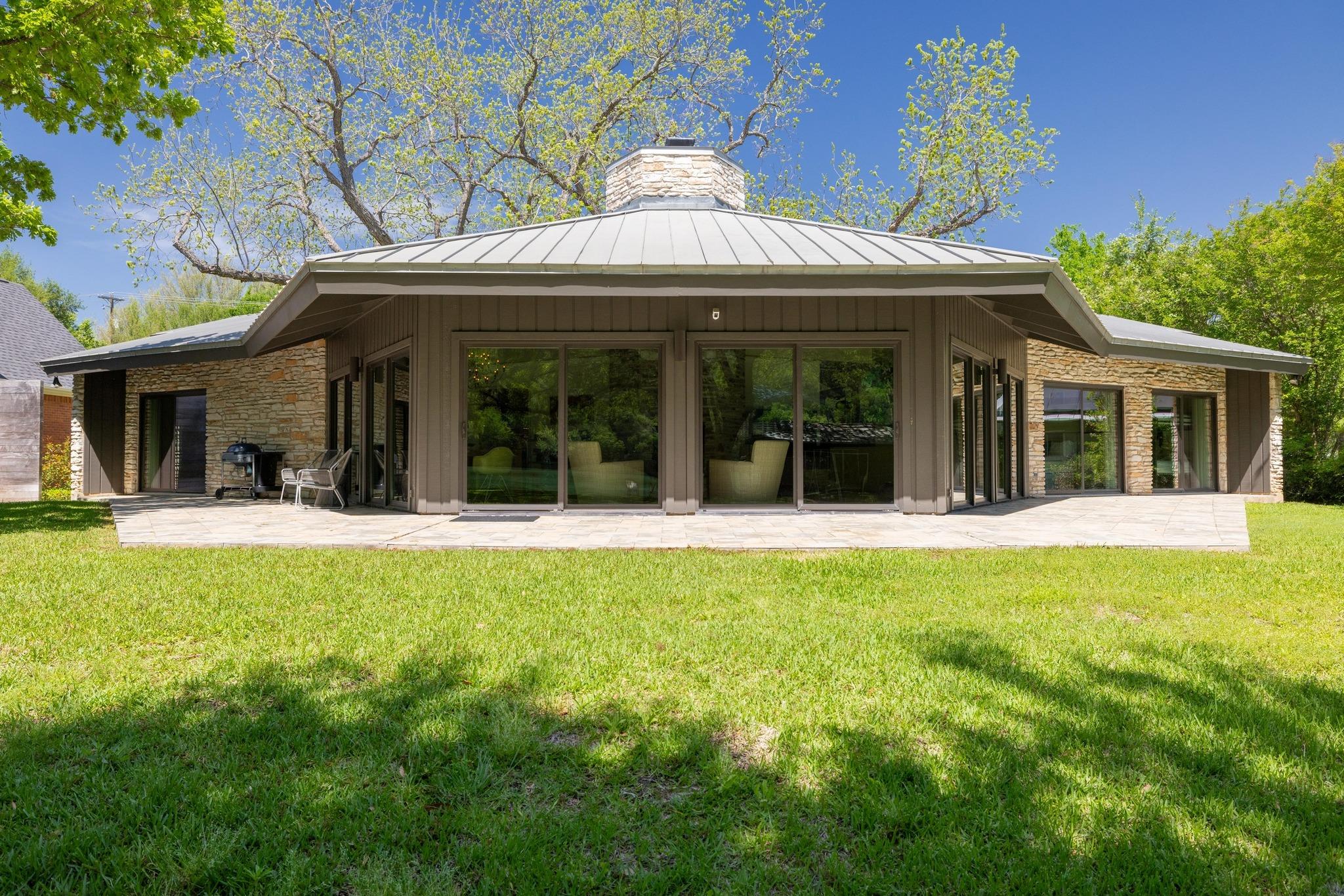 2401 Manana St, Austin, TX 78730