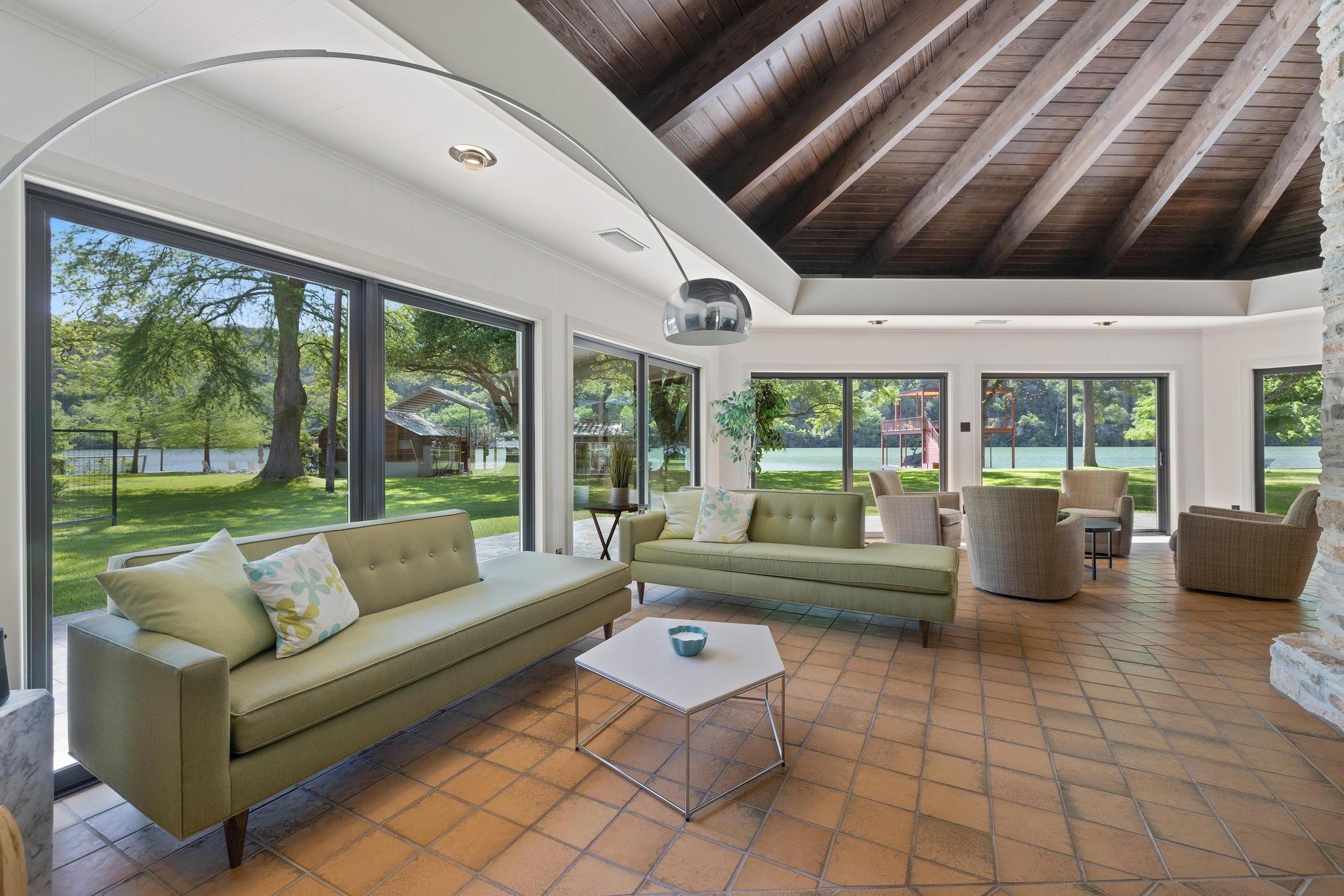 2401 Manana St, Austin, TX 78730