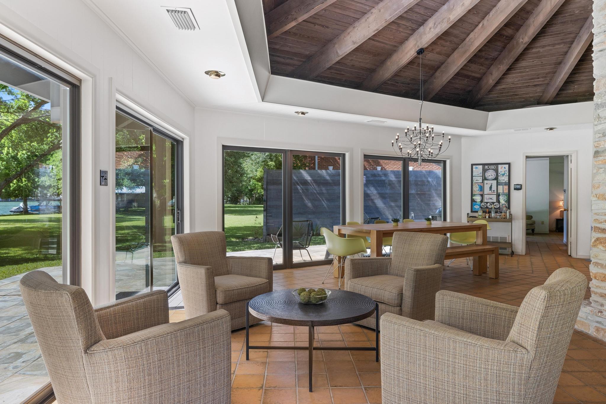 2401 Manana St, Austin, TX 78730