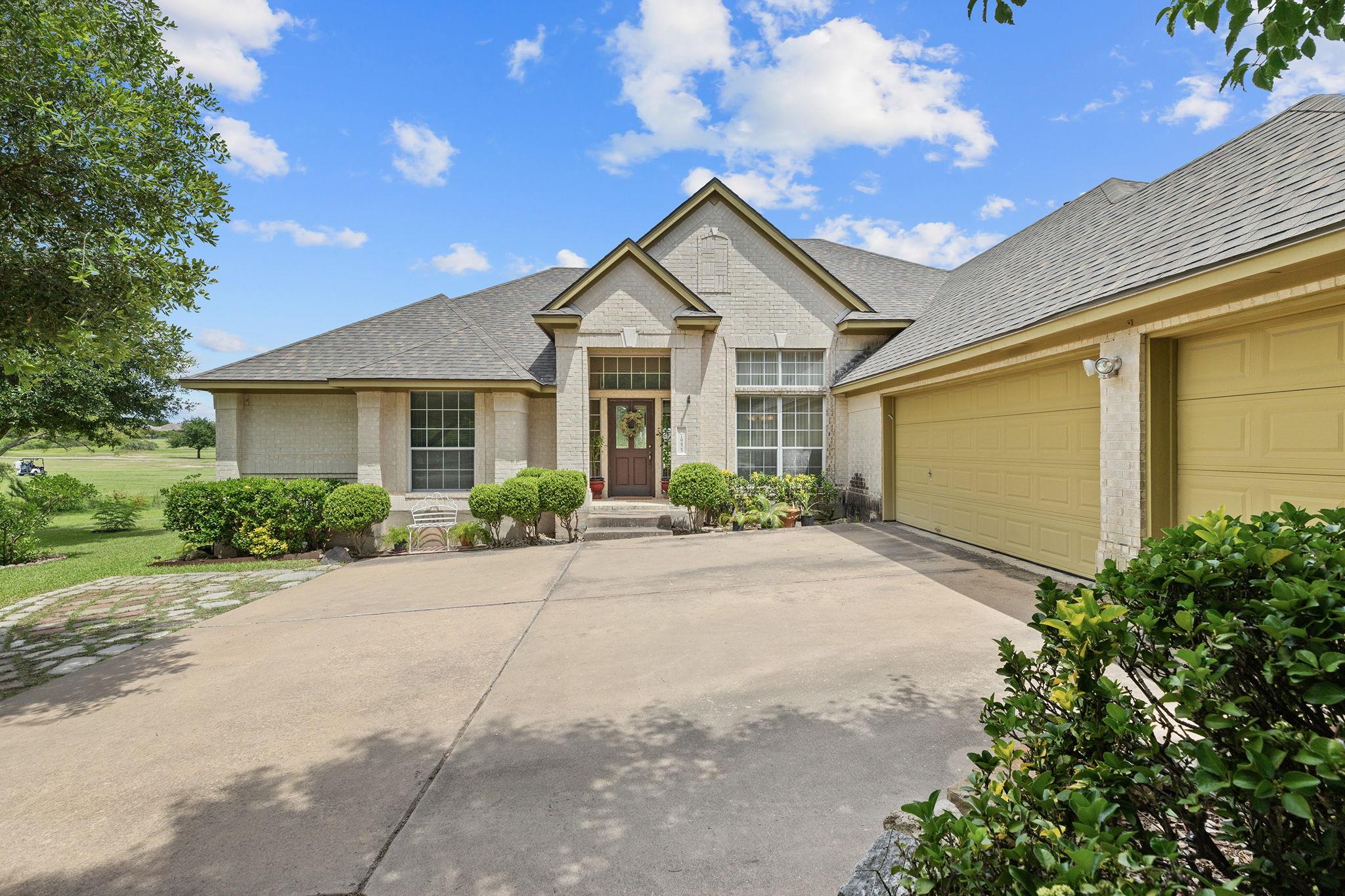 19425 Kennemer Dr, Pflugerville, TX 78660