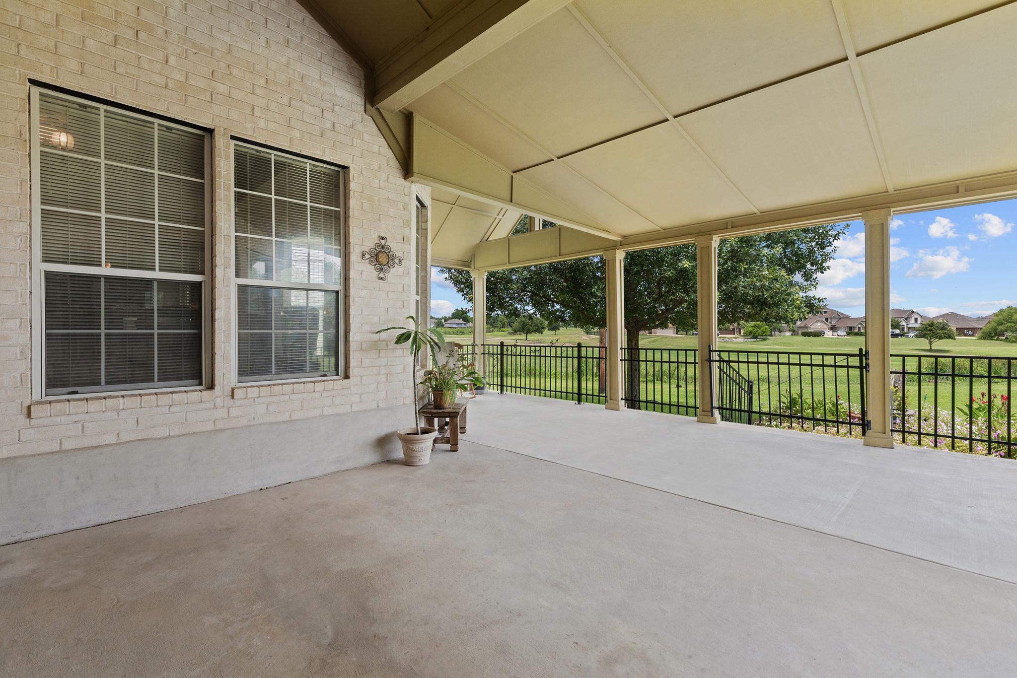19425 Kennemer Dr, Pflugerville, TX 78660
