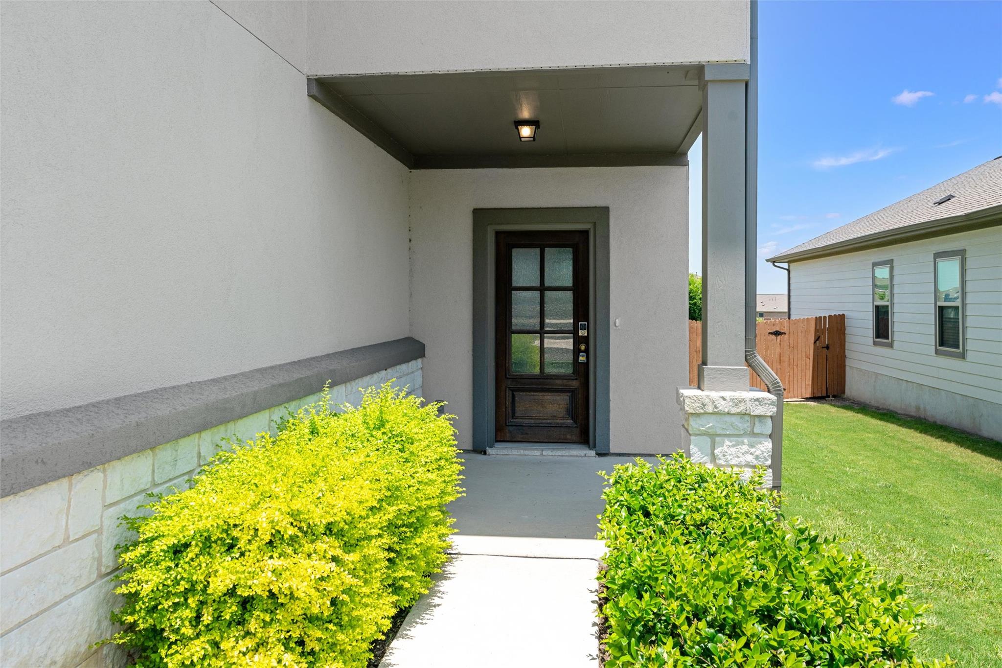 557 Rearing Mare Pass, Georgetown, TX 78626