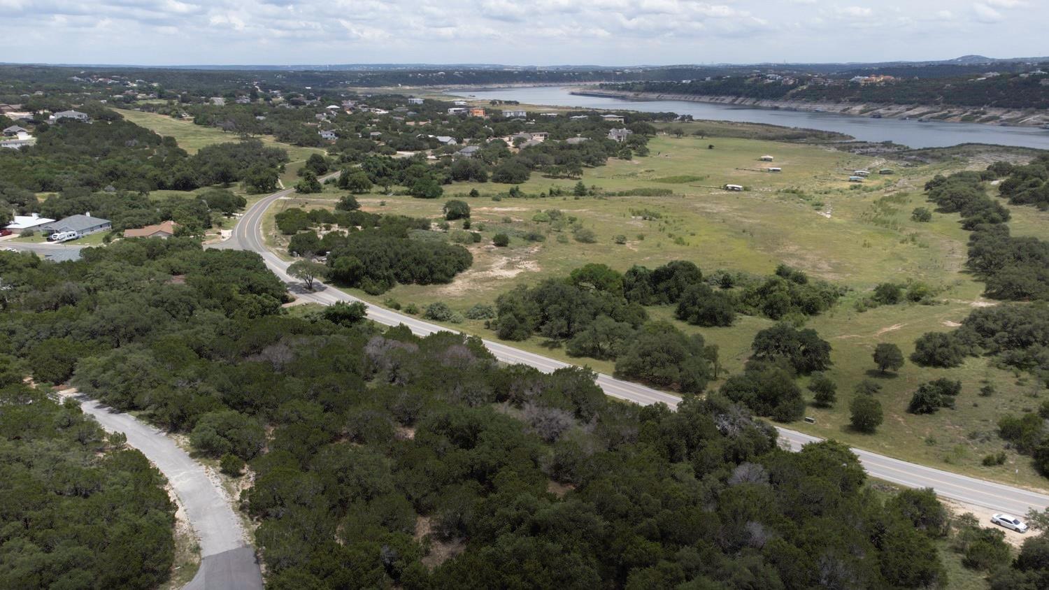 21000 Highland Lake Dr, Lago Vista, TX 78645