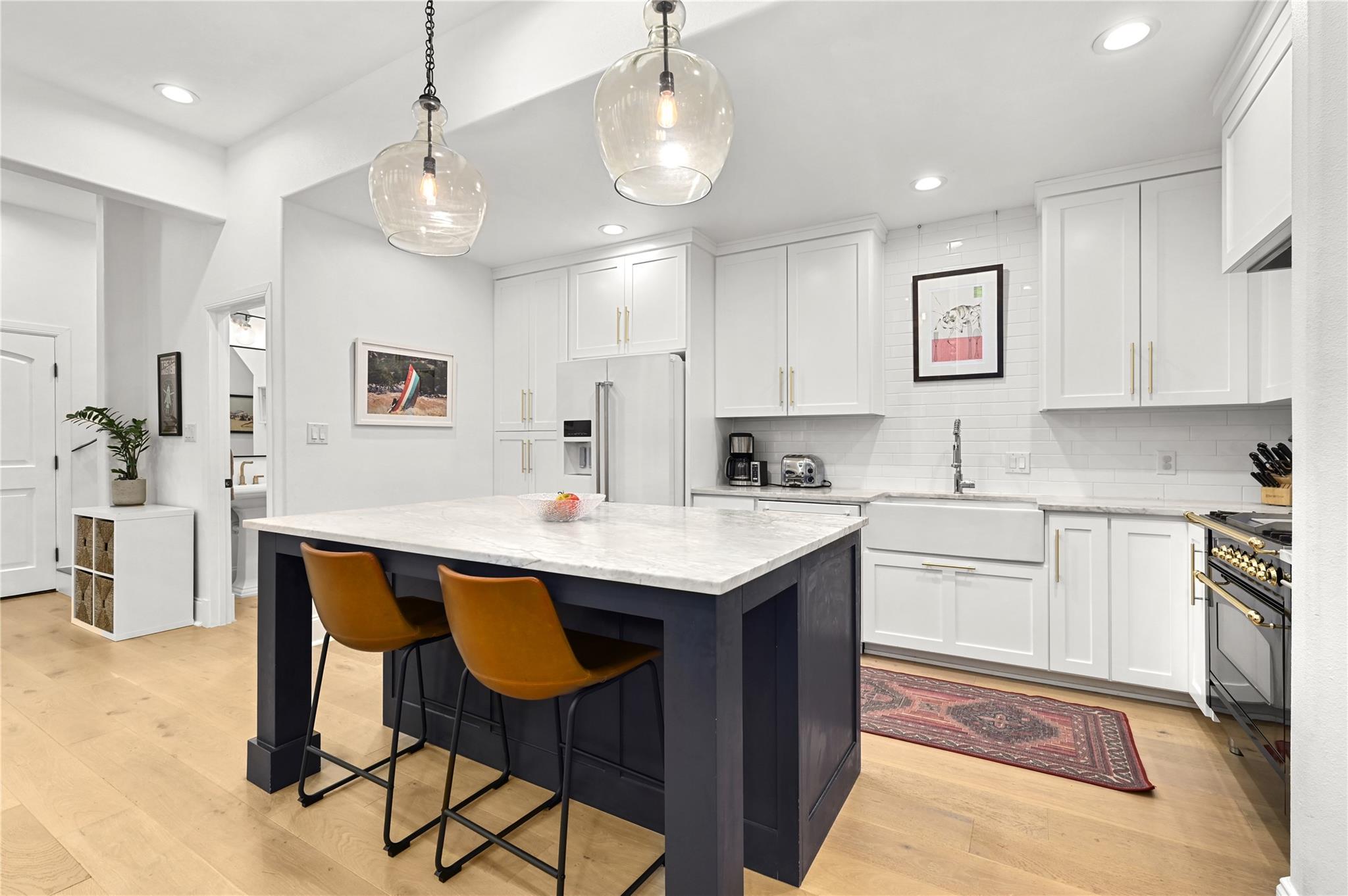 705 W Johanna St # B, Austin, TX 78704