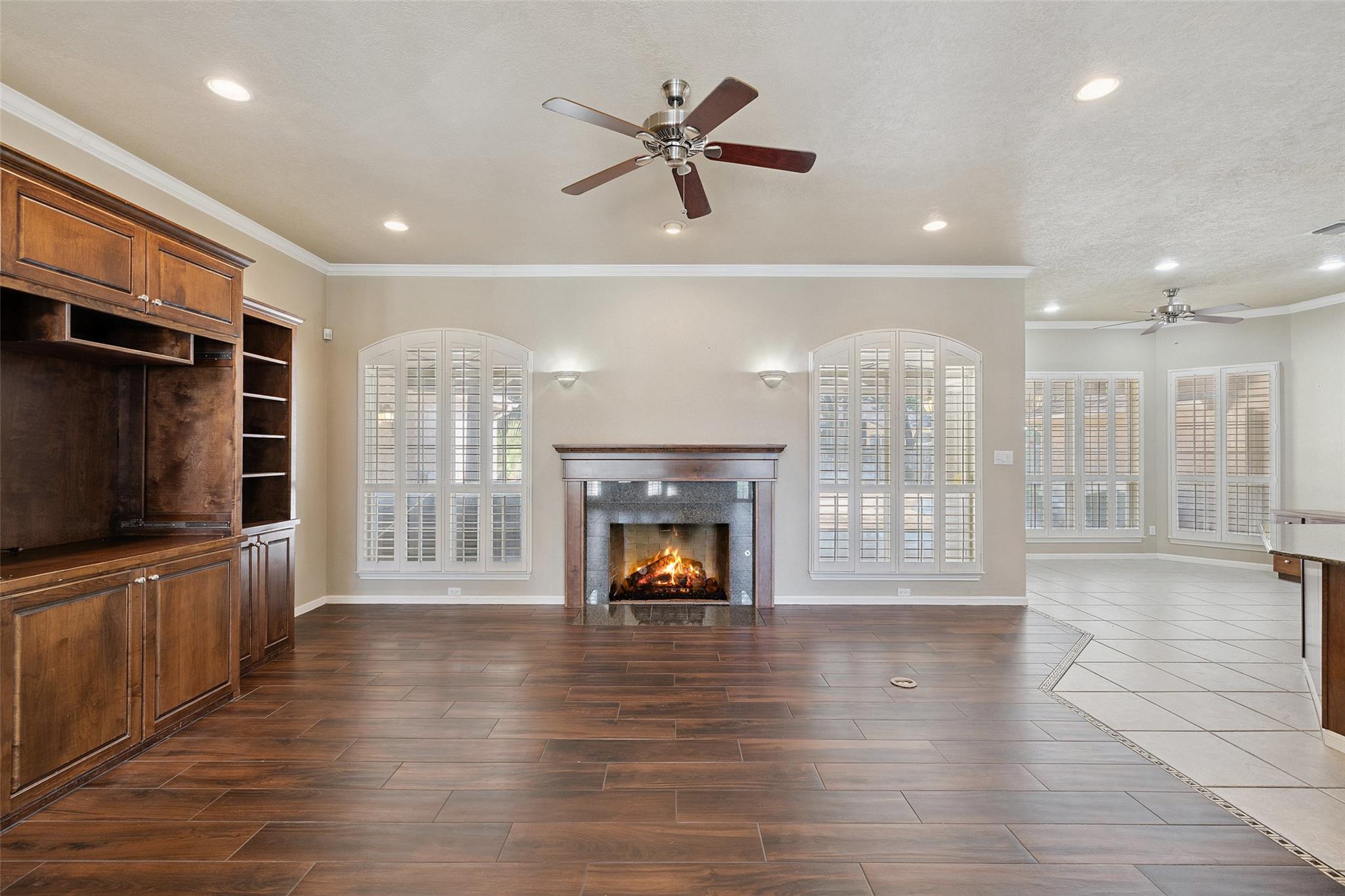 1300 Cypress Trl, Taylor, TX 76574