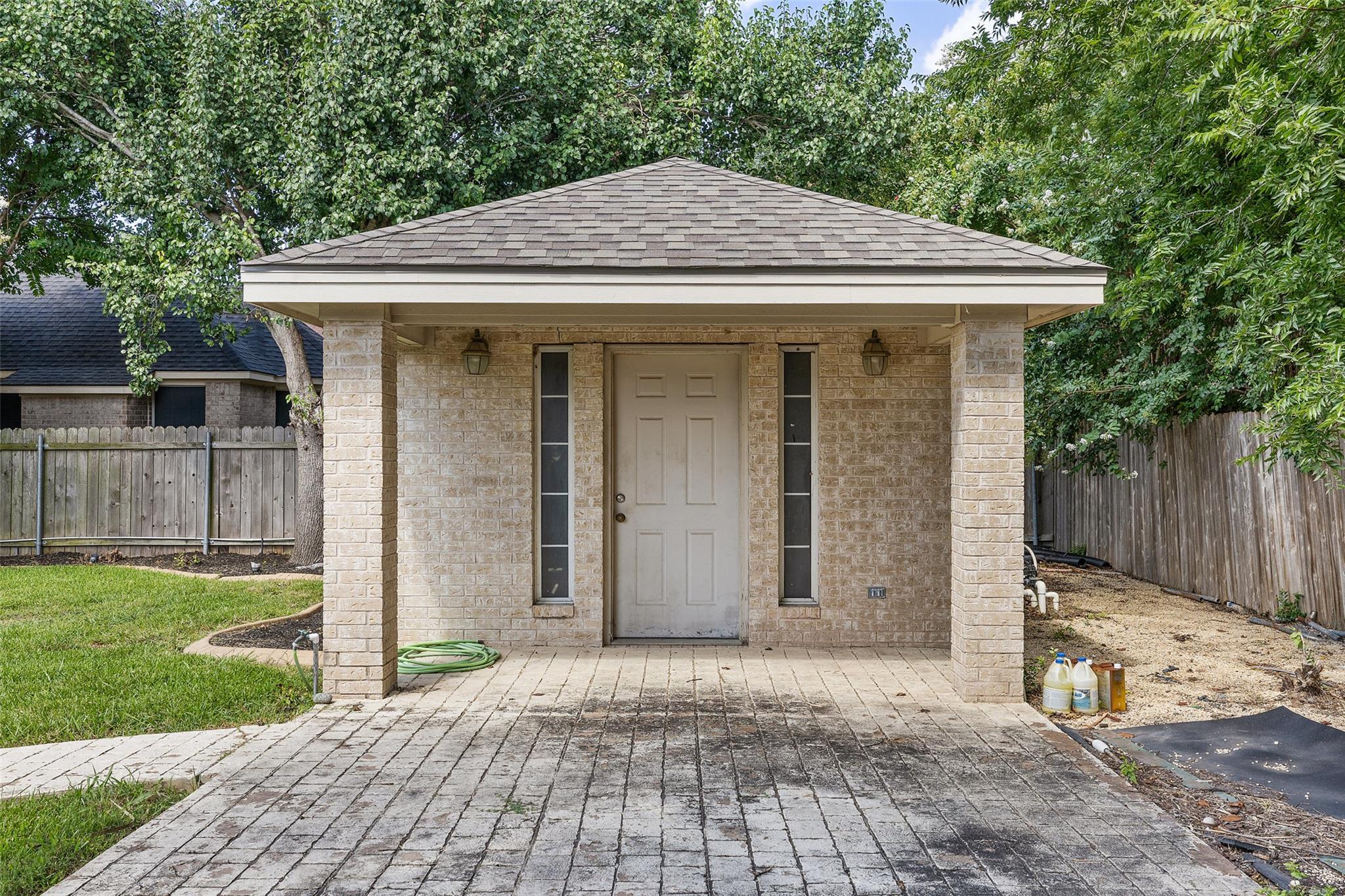 1300 Cypress Trl, Taylor, TX 76574