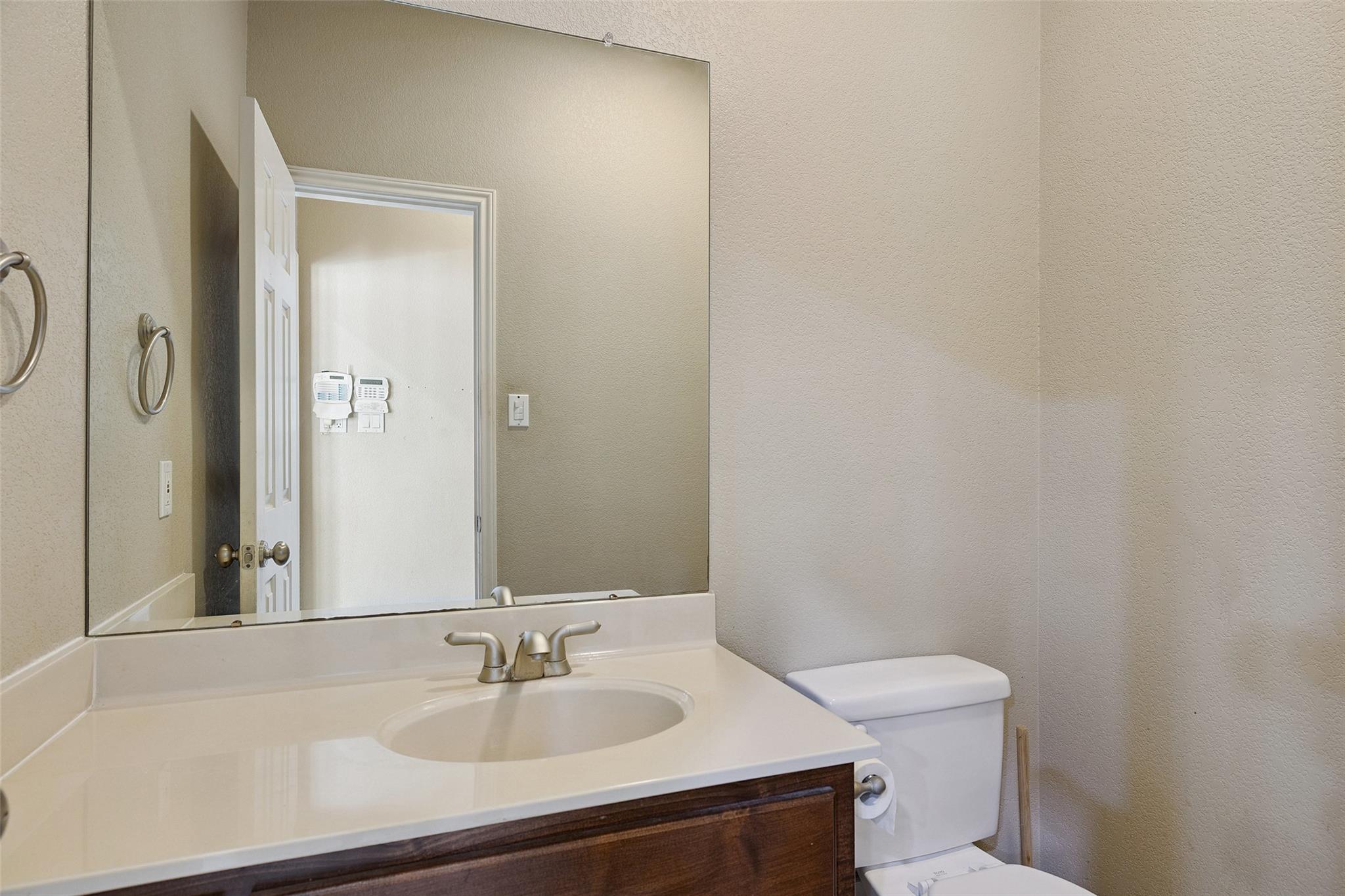 1300 Cypress Trl, Taylor, TX 76574