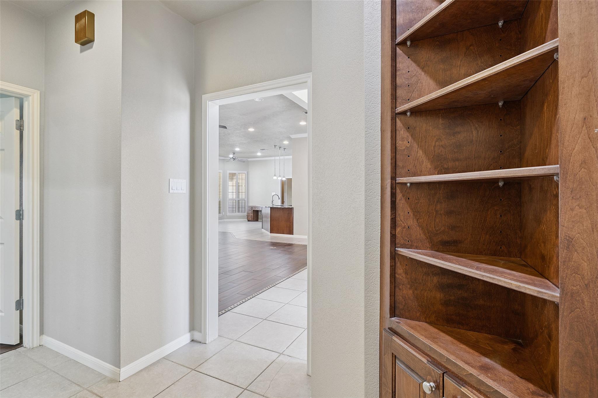 1300 Cypress Trl, Taylor, TX 76574