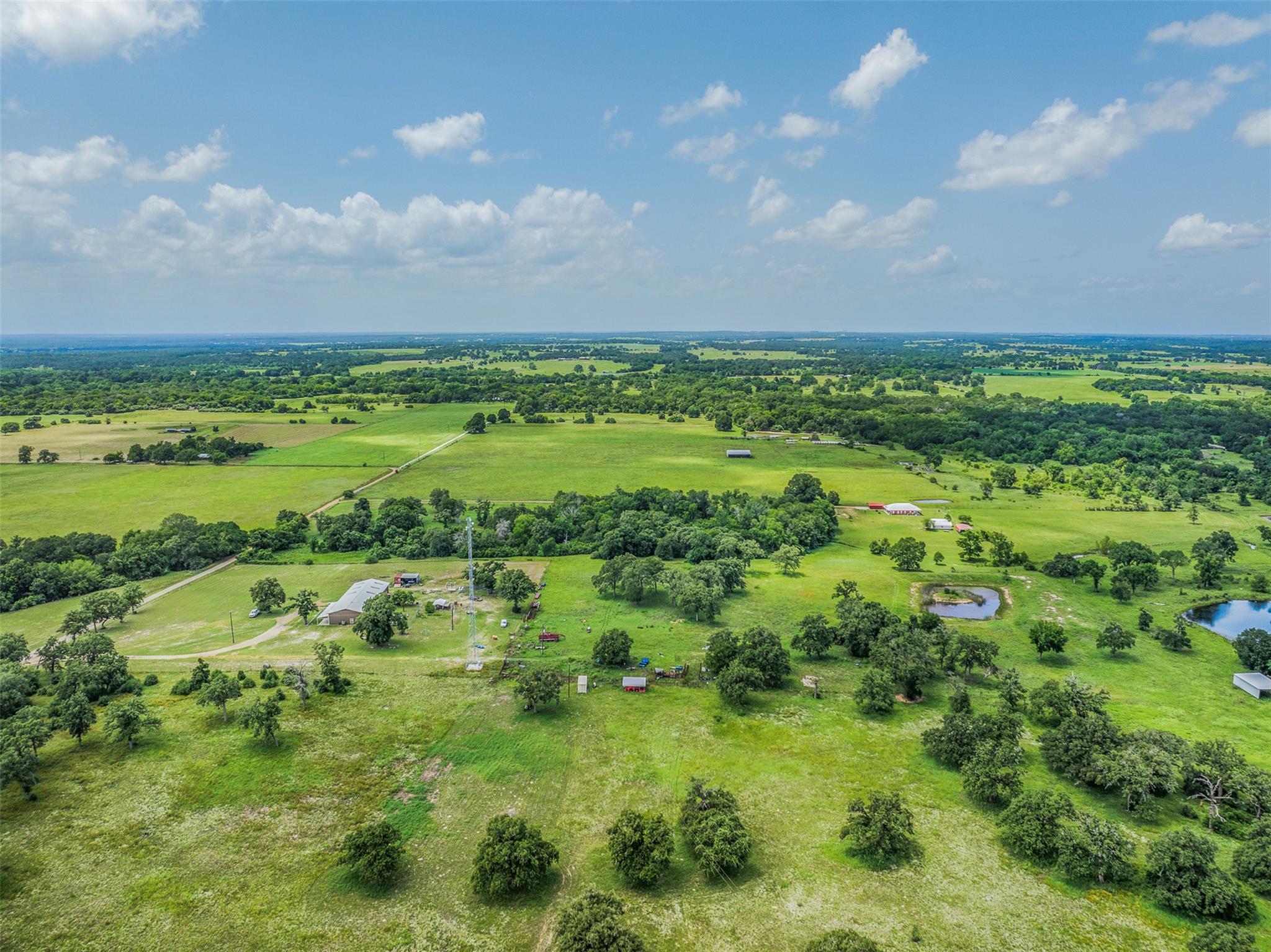 1122 County Road 344 Rd, Lexington, TX 78947