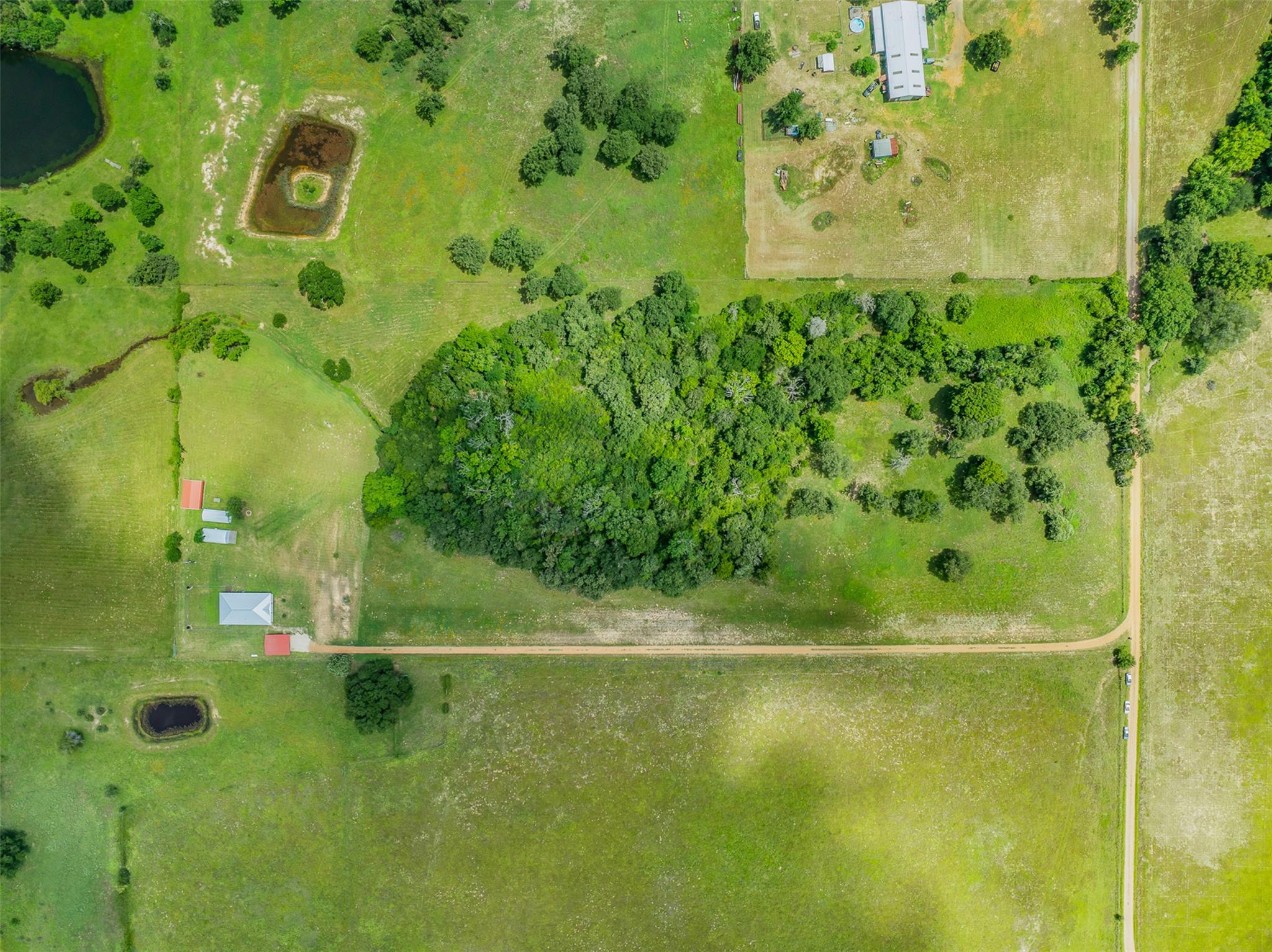 1122 County Road 344 Rd, Lexington, TX 78947