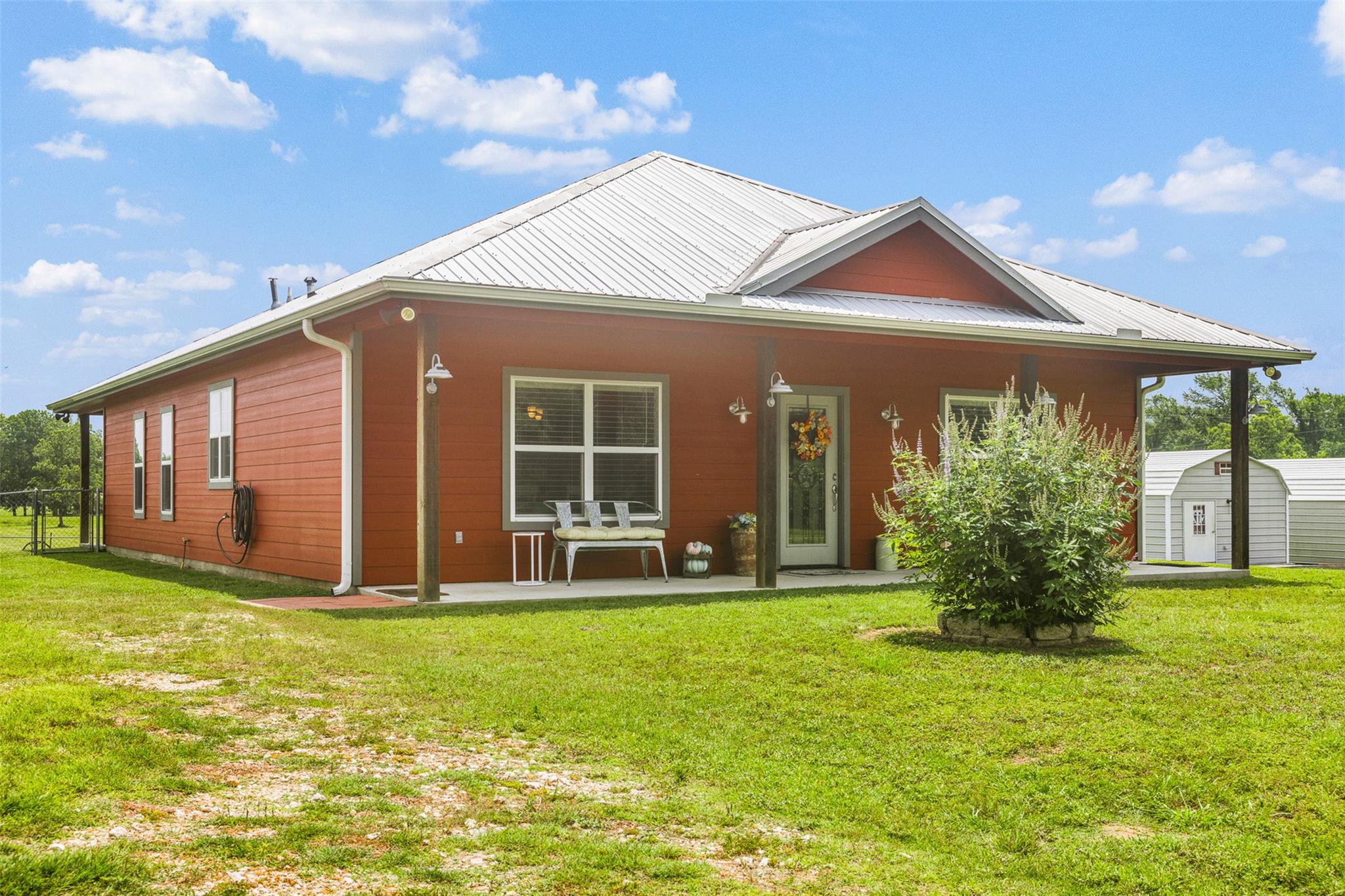 1122 County Road 344 Rd, Lexington, TX 78947