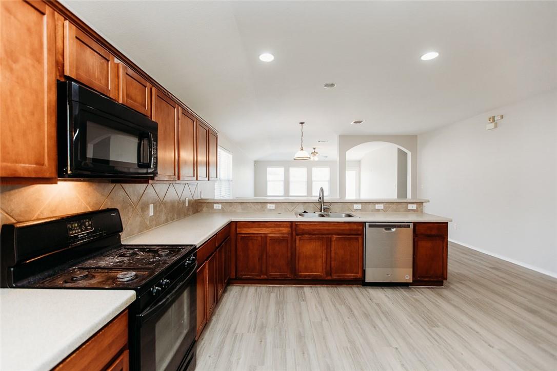 11421 Gossamer Dr, Austin, TX 78754