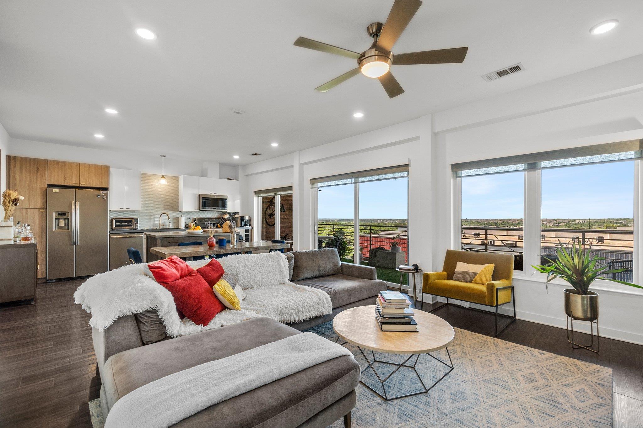 4361 S Congress Ave # 636, Austin, TX 78745