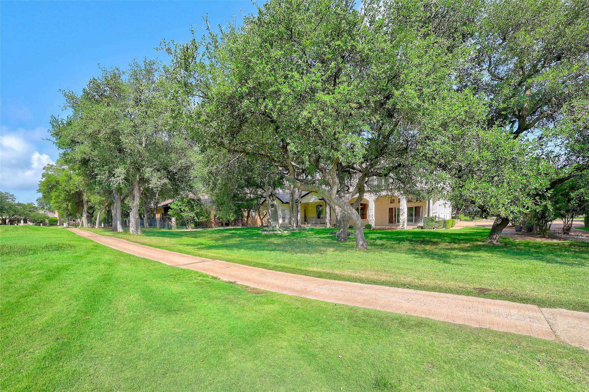 25 Meadows End Dr, Georgetown, TX 78628
