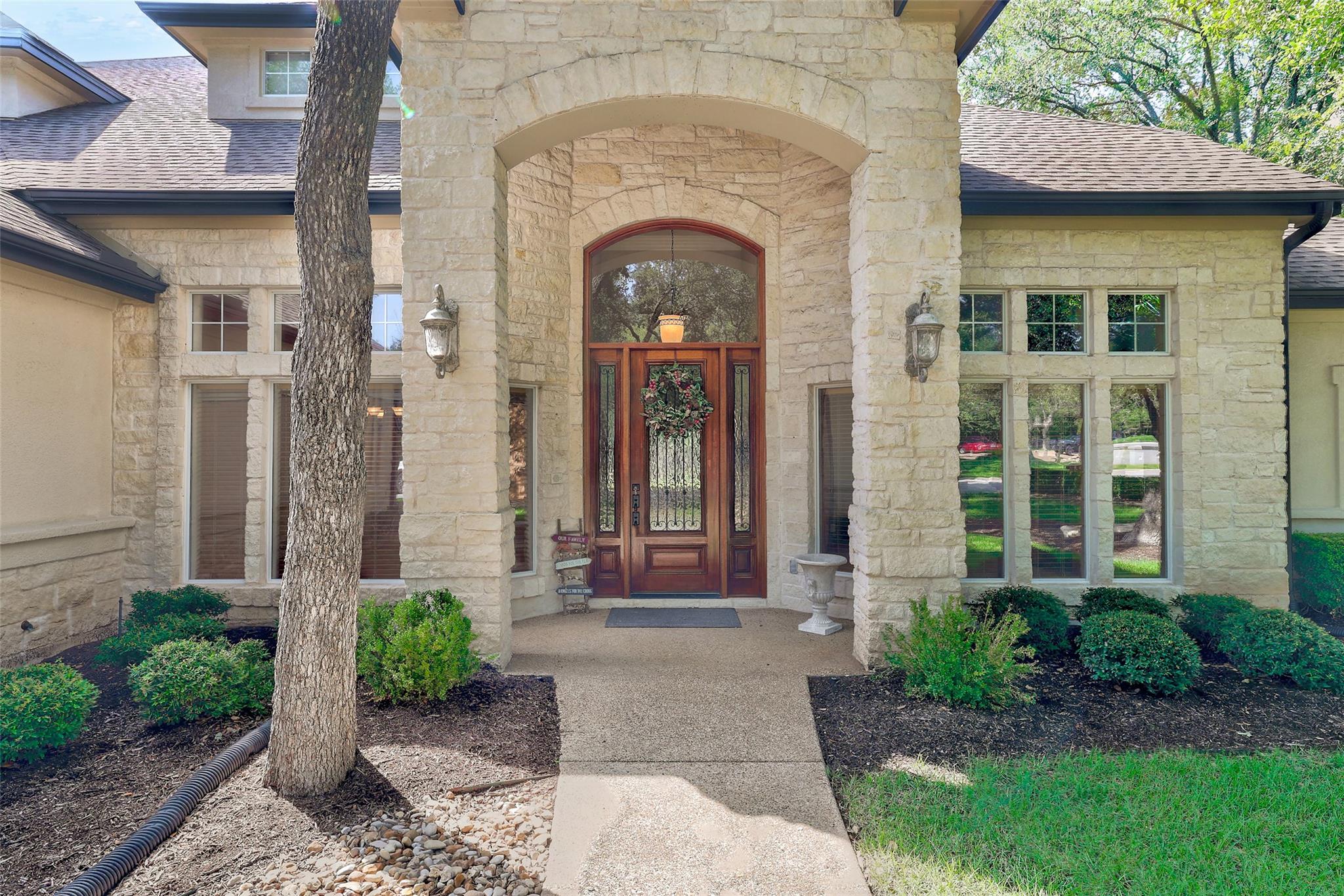 25 Meadows End Dr, Georgetown, TX 78628