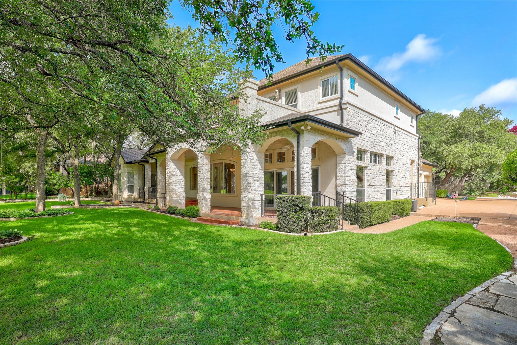 25 Meadows End Dr, Georgetown, TX 78628
