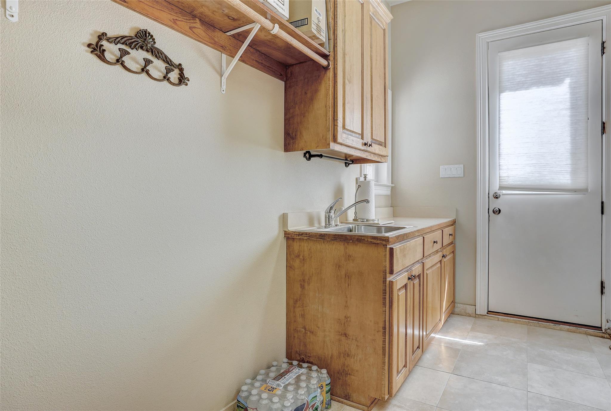 25 Meadows End Dr, Georgetown, TX 78628