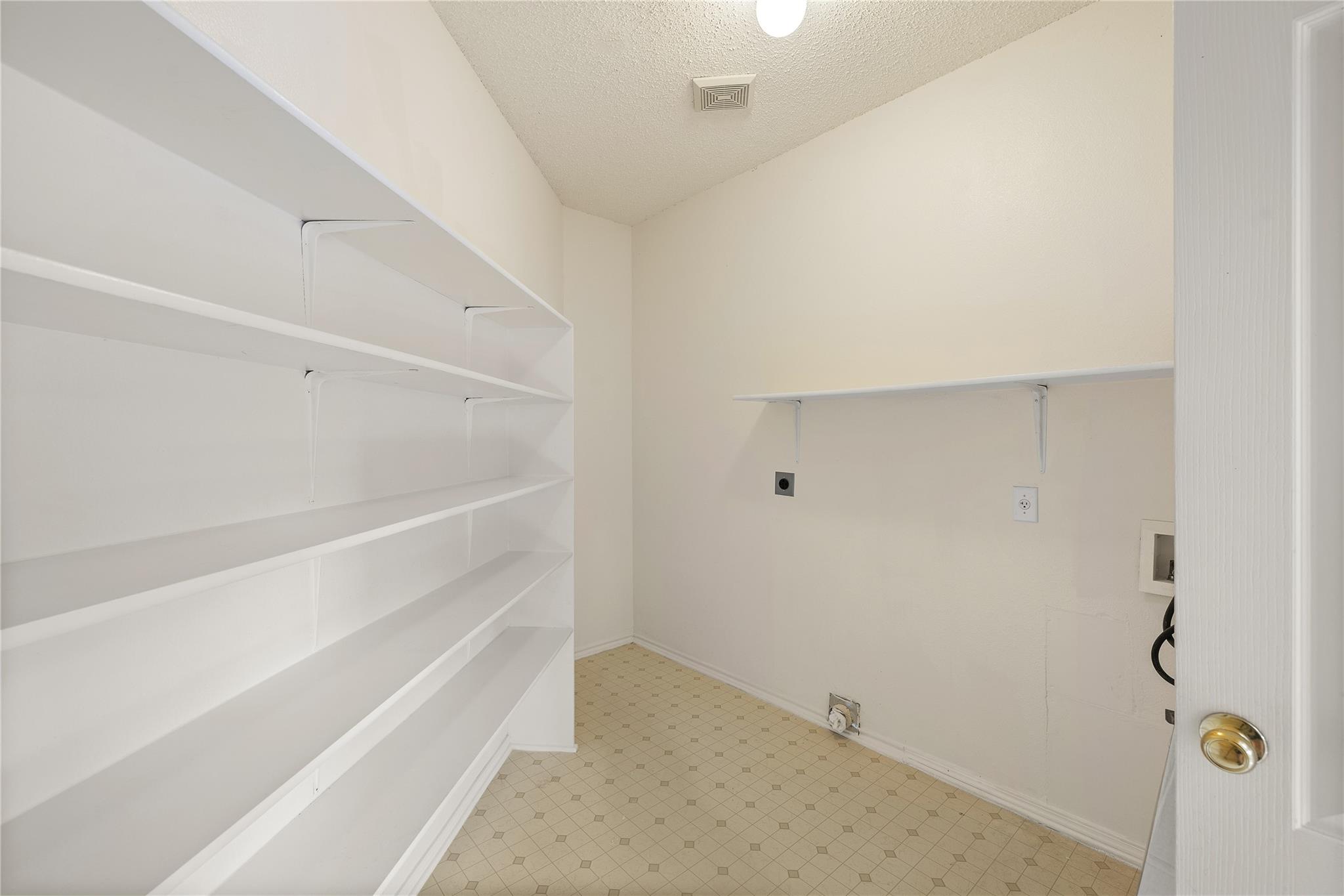 15304 IOLA Cv, Austin, TX 78717