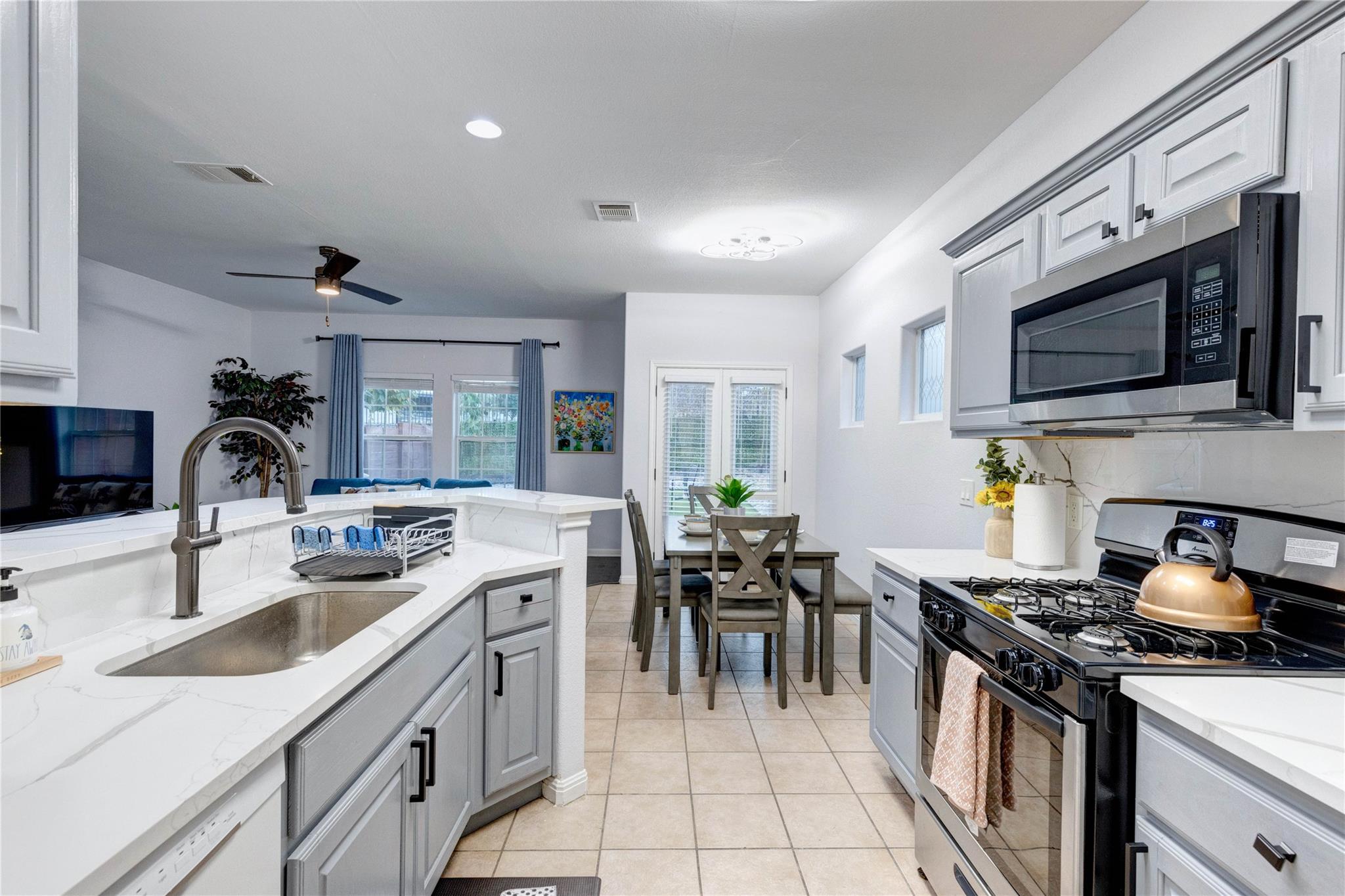 7510 Lazy Creek Dr # B, Austin, TX 78724