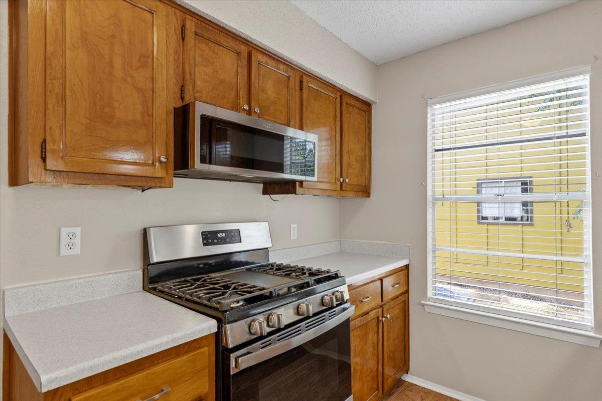 901 Pack Saddle Pass, Round Rock, TX 78681