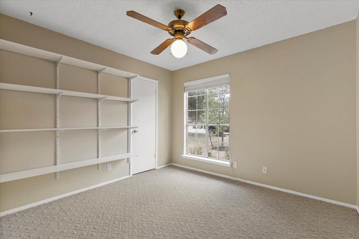 901 Pack Saddle Pass, Round Rock, TX 78681