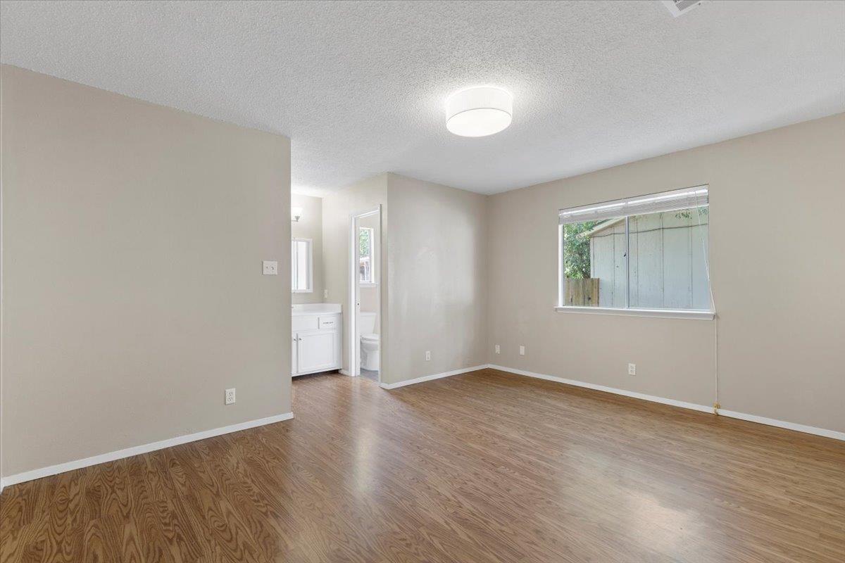 901 Pack Saddle Pass, Round Rock, TX 78681
