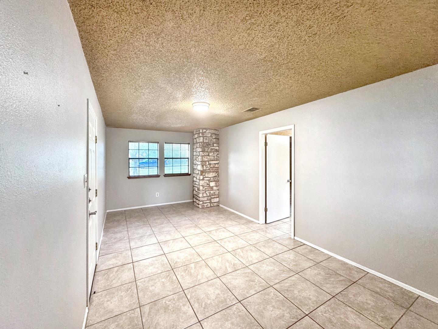 501 Ridge Dr, San Marcos, TX 78666