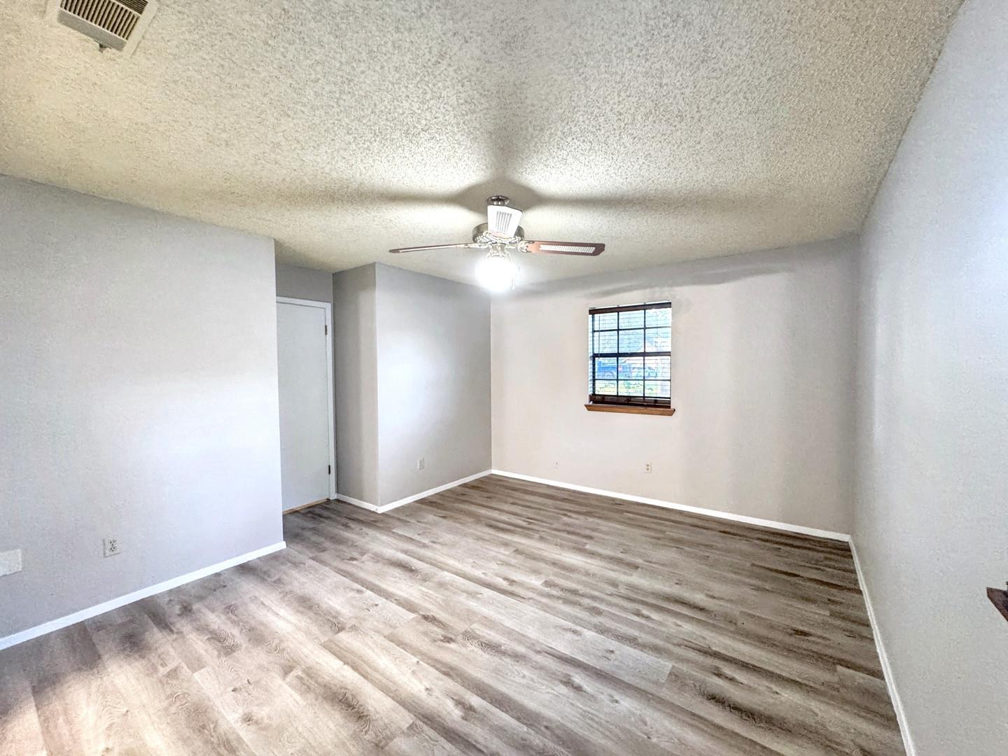 501 Ridge Dr, San Marcos, TX 78666