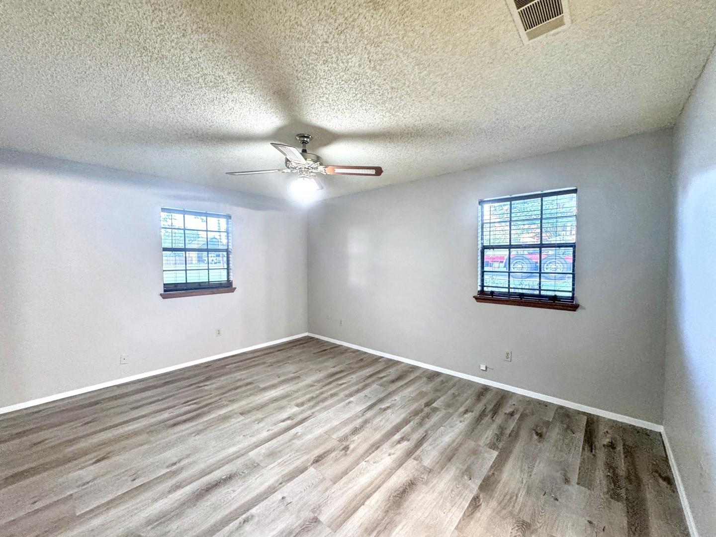 501 Ridge Dr, San Marcos, TX 78666