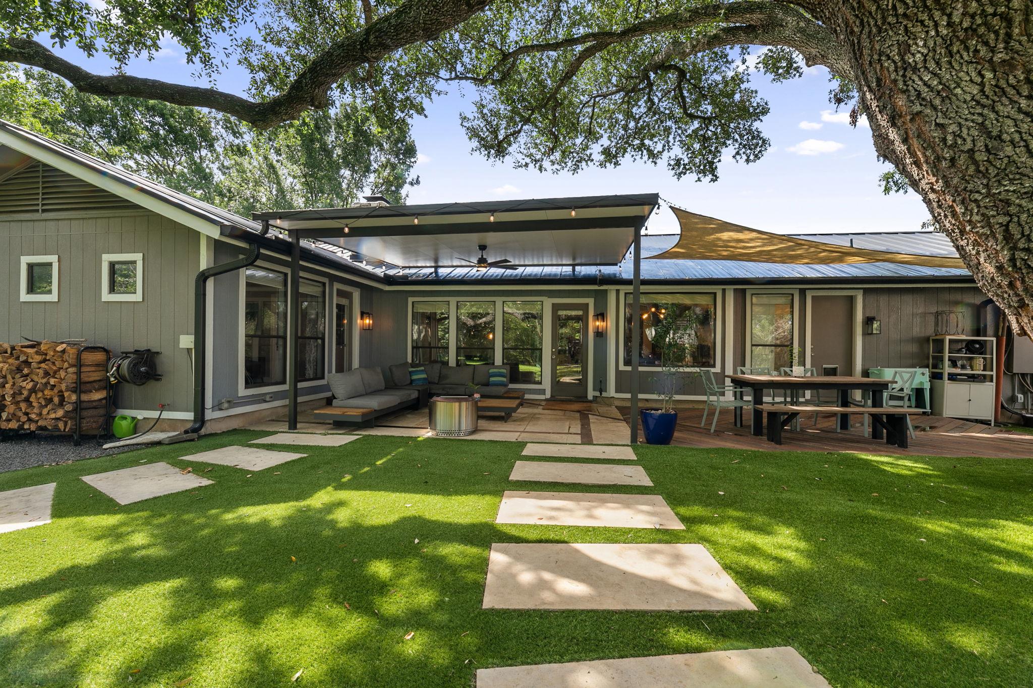 9404 Sherbrooke St, Austin, TX 78729