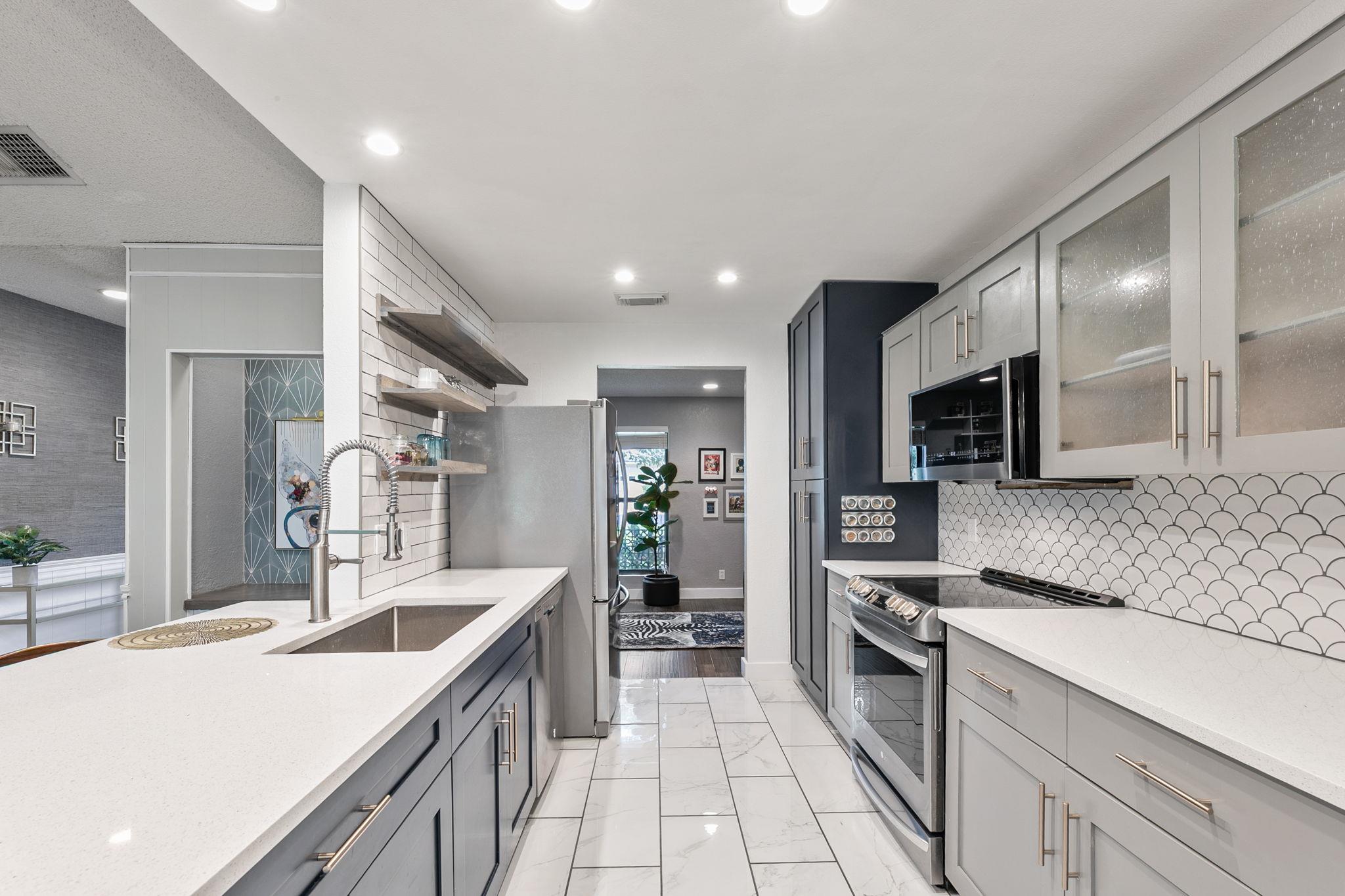 9404 Sherbrooke St, Austin, TX 78729